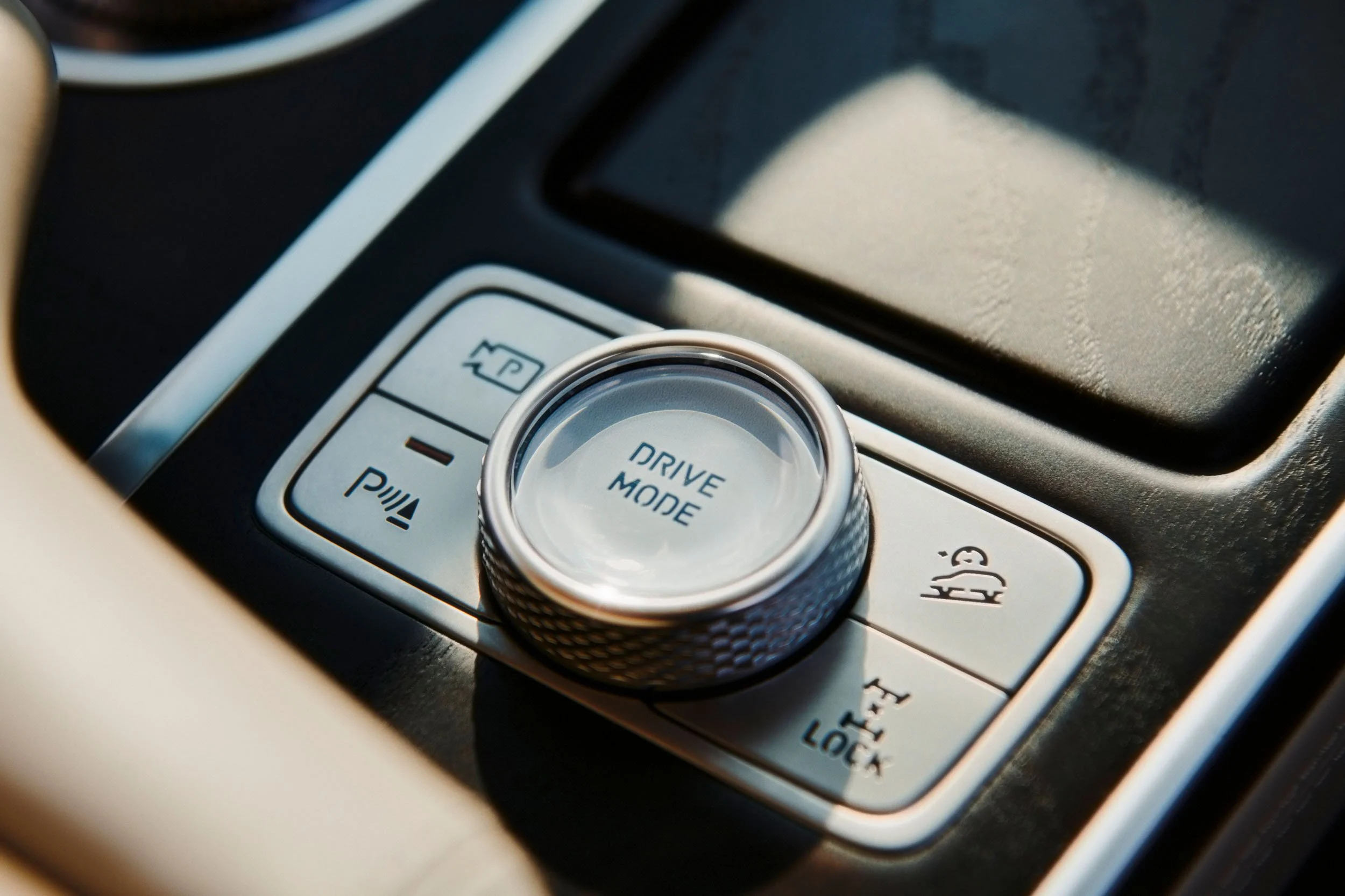 Genesis GV80 GV60 G70 Photoshoot_0030_MY22_JX_0291.jpg