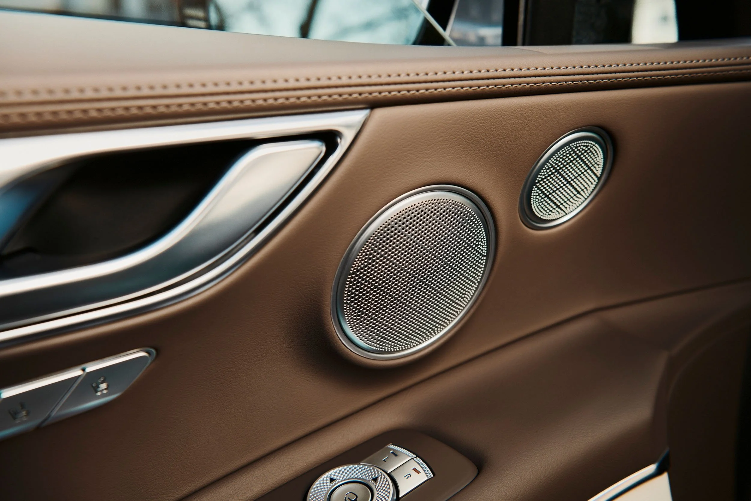 Genesis GV80 GV60 G70 Photoshoot_0031_MY22_JX_0290.jpg