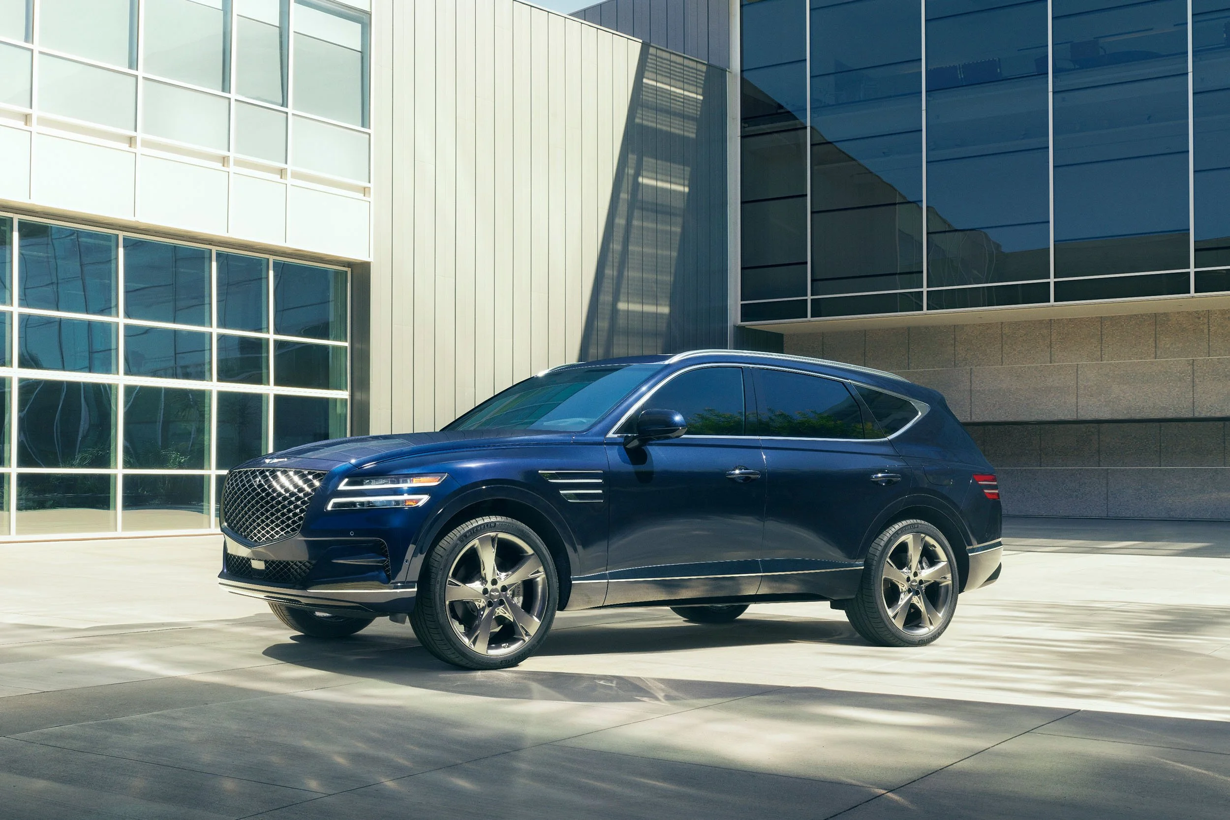 Genesis GV60 GV80 Assets Photoshoot - He&Me - GV80_0047_MY24_JX_0595.jpg