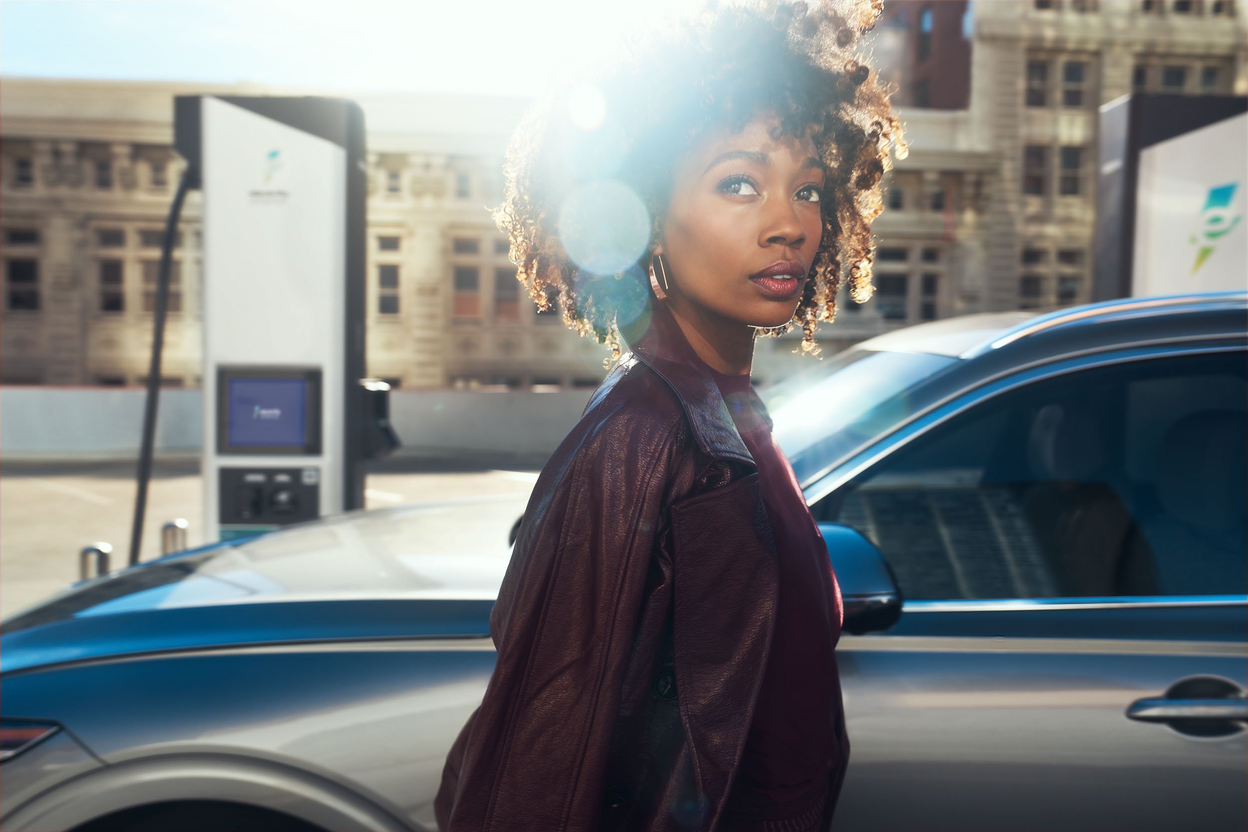 2023 Genesis GV70 and GV70 Hybrid_0026_MY23_JKEV_0313.jpg