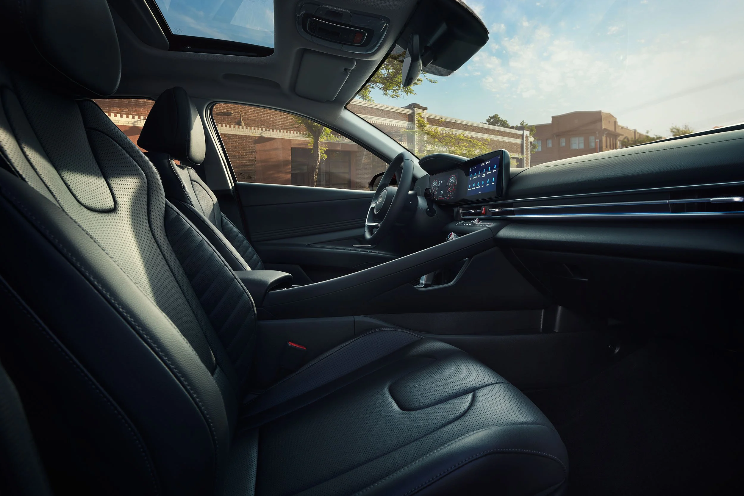 2024 HYUNDAI ELANTRA Assets Pack Photography_0037_MY26_CN7_0010_Sport_MainMenu.jpg