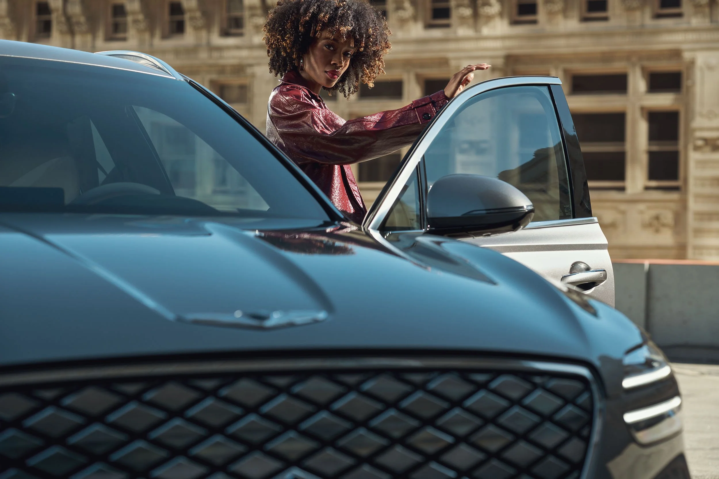 2023 Genesis GV70 and GV70 Hybrid_0001_MY23_JKEV_0310.jpg