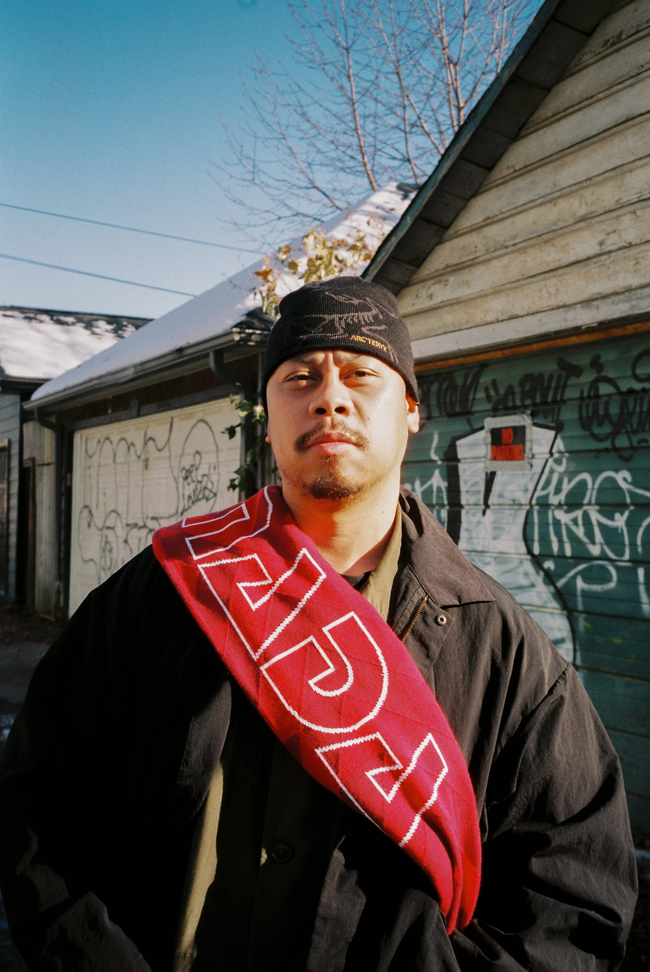 DARBY _ CANADA SCARF-6.jpg