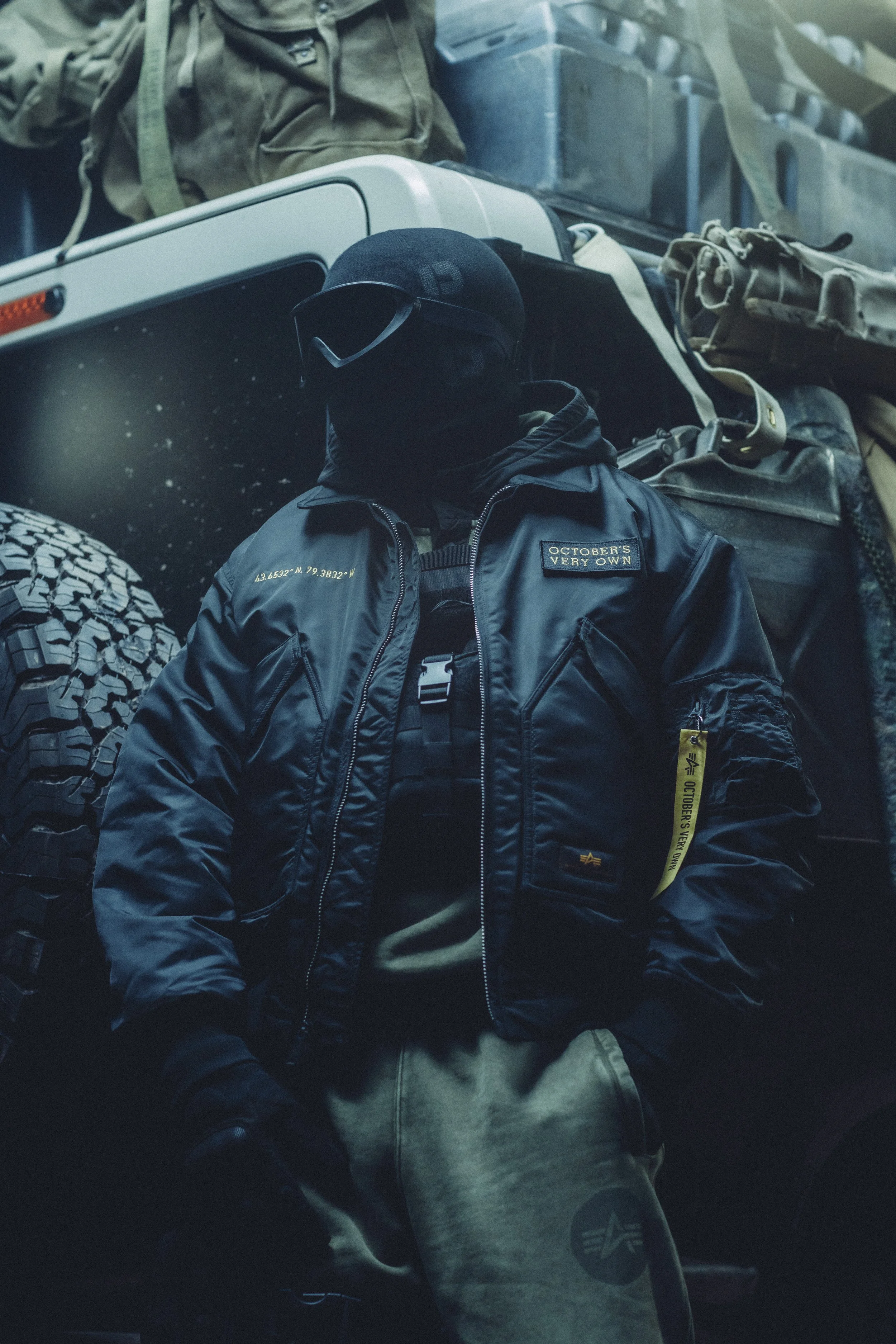 20250904_OVO_AlphaIndustries_01_00236.jpg