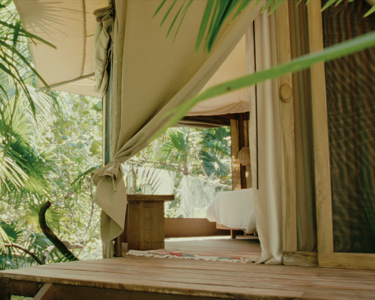Safari Tent Shared (shared bathroom)