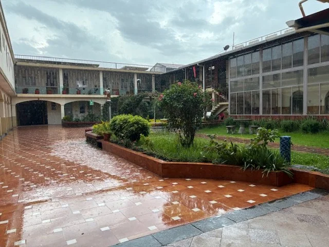 El Hogar Cristo Rey en Cuenca, Ecuador elderly home