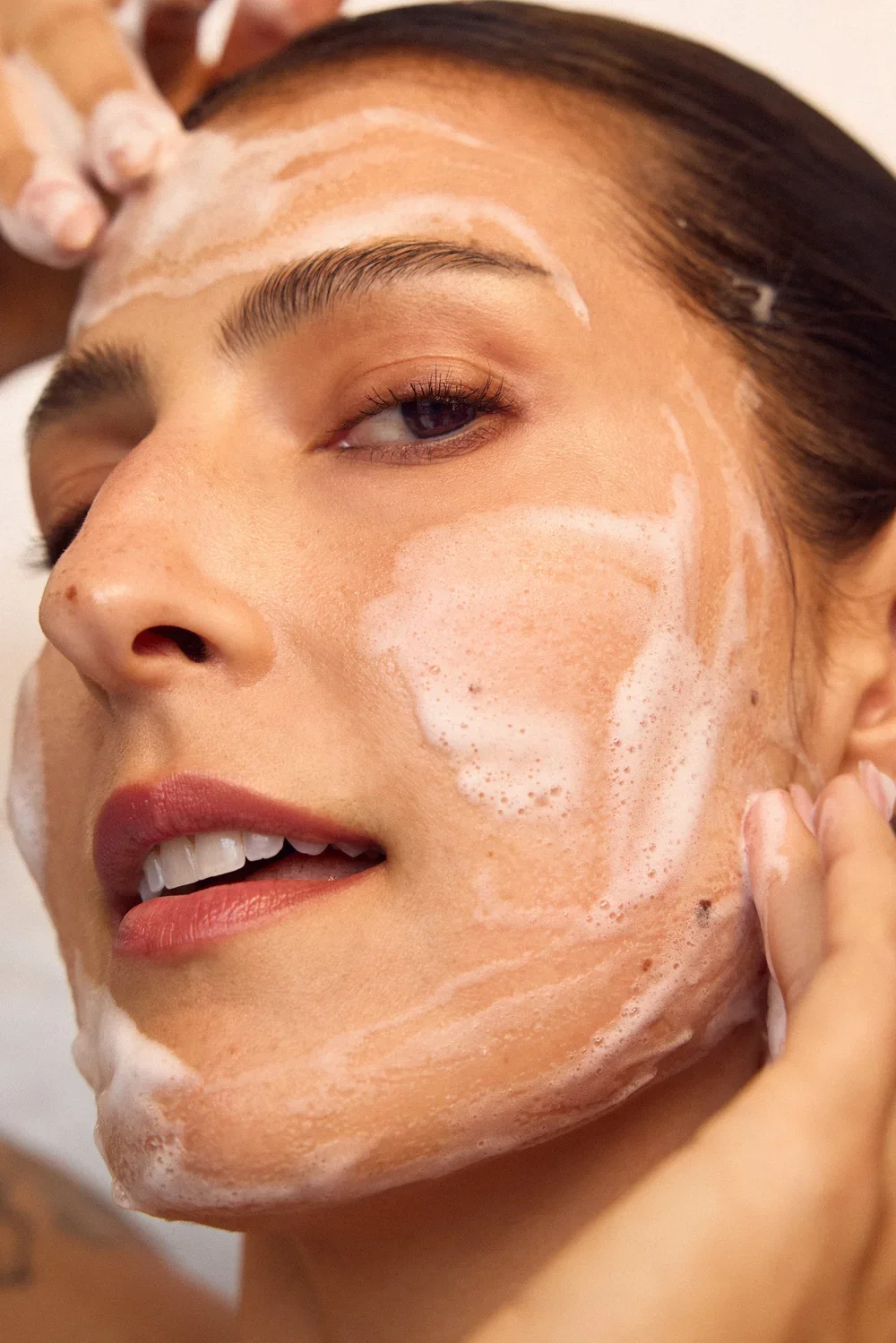StephaniePrice_Beauty_Skincare_facefoam_Brooklyn.webp