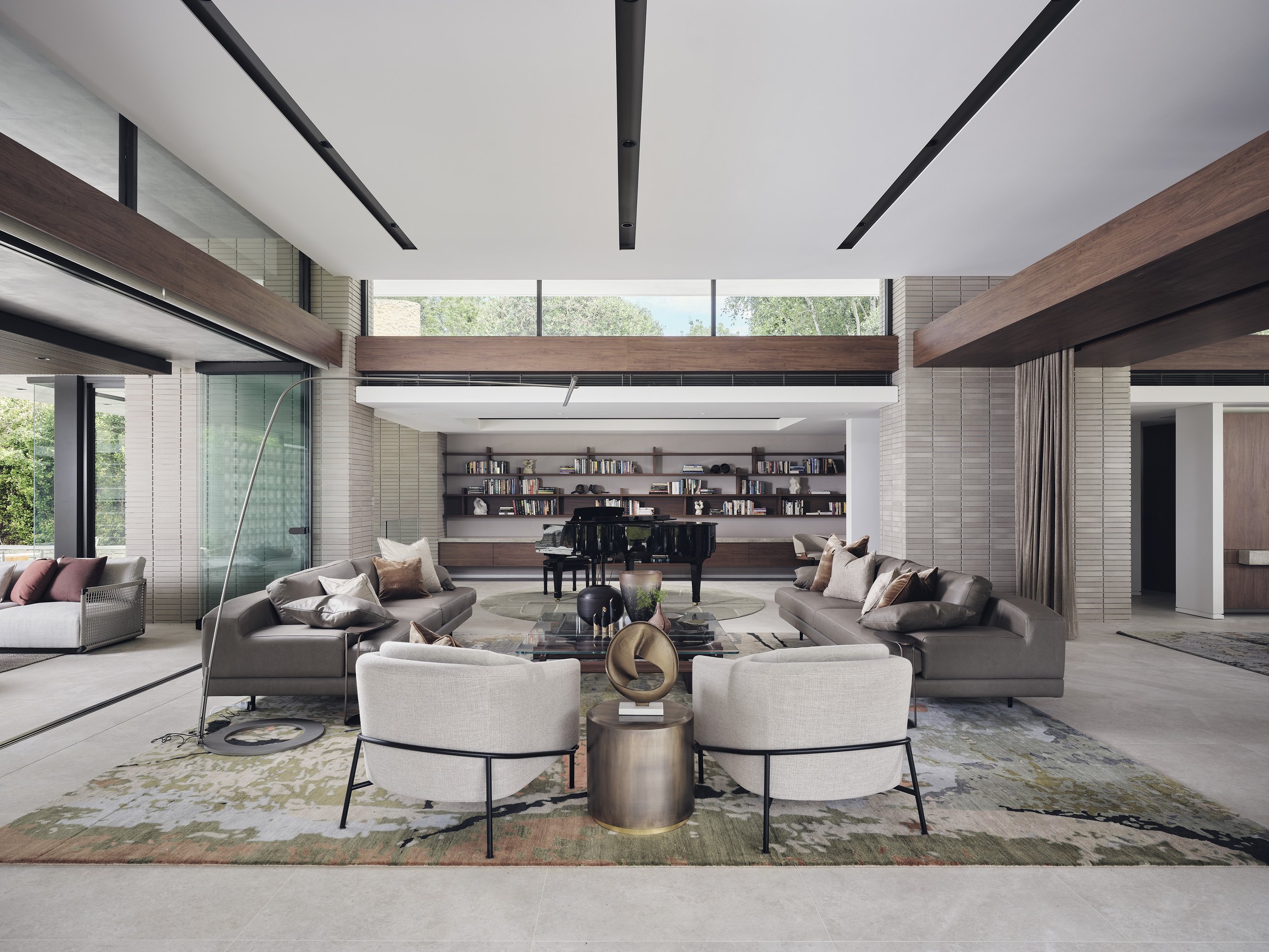 PAVILLION LOUNGE AREA