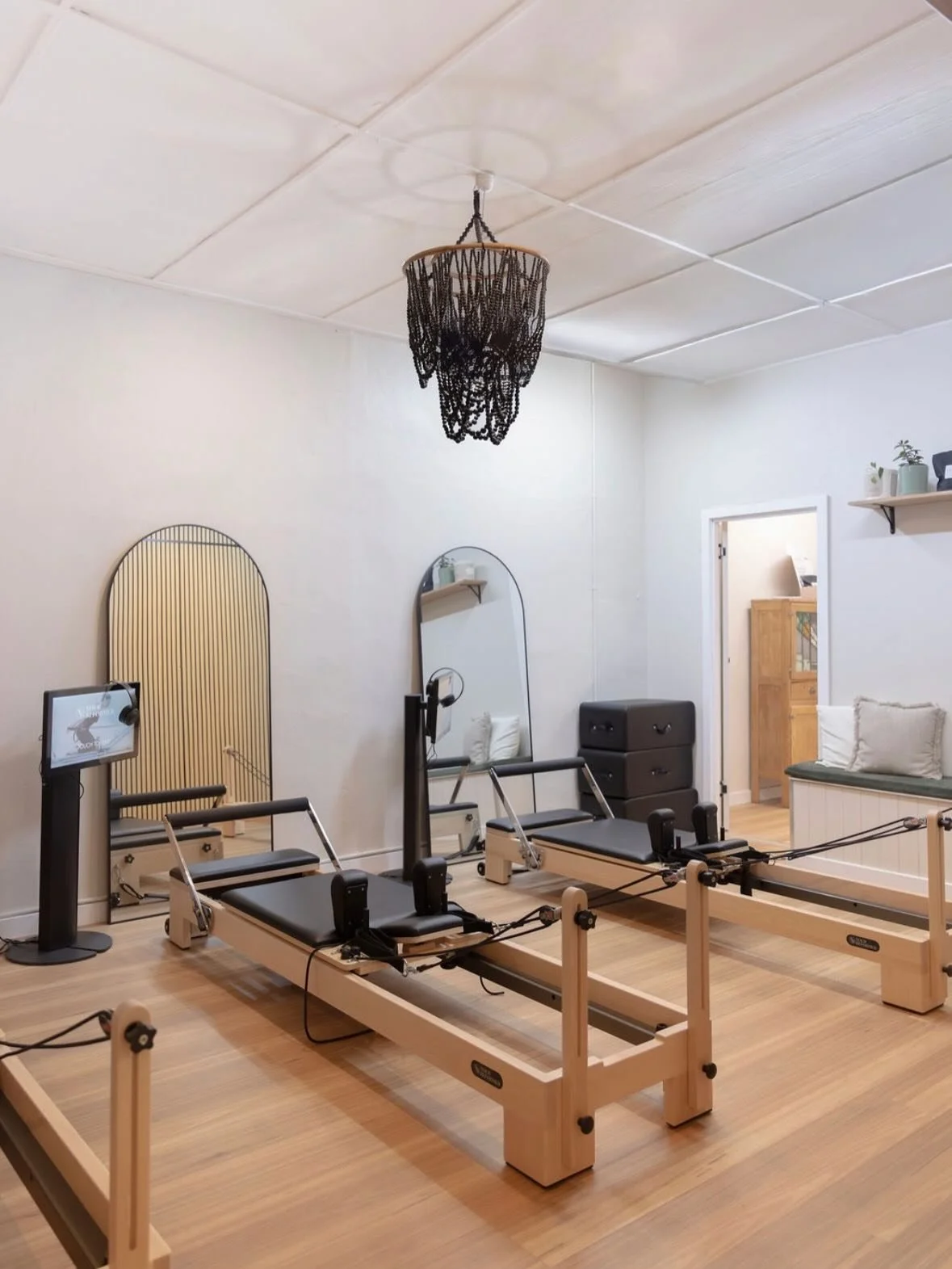 Today's the day! Join us at Eb and Flo Launch 🎧🤩🤍 2:30pm Victoria street Scottsdale