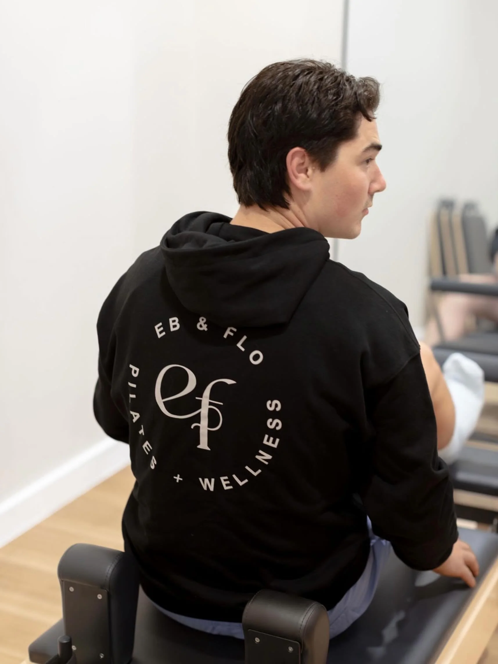 Cold mornings. Warm hoodie. Sorted.🤎🖤