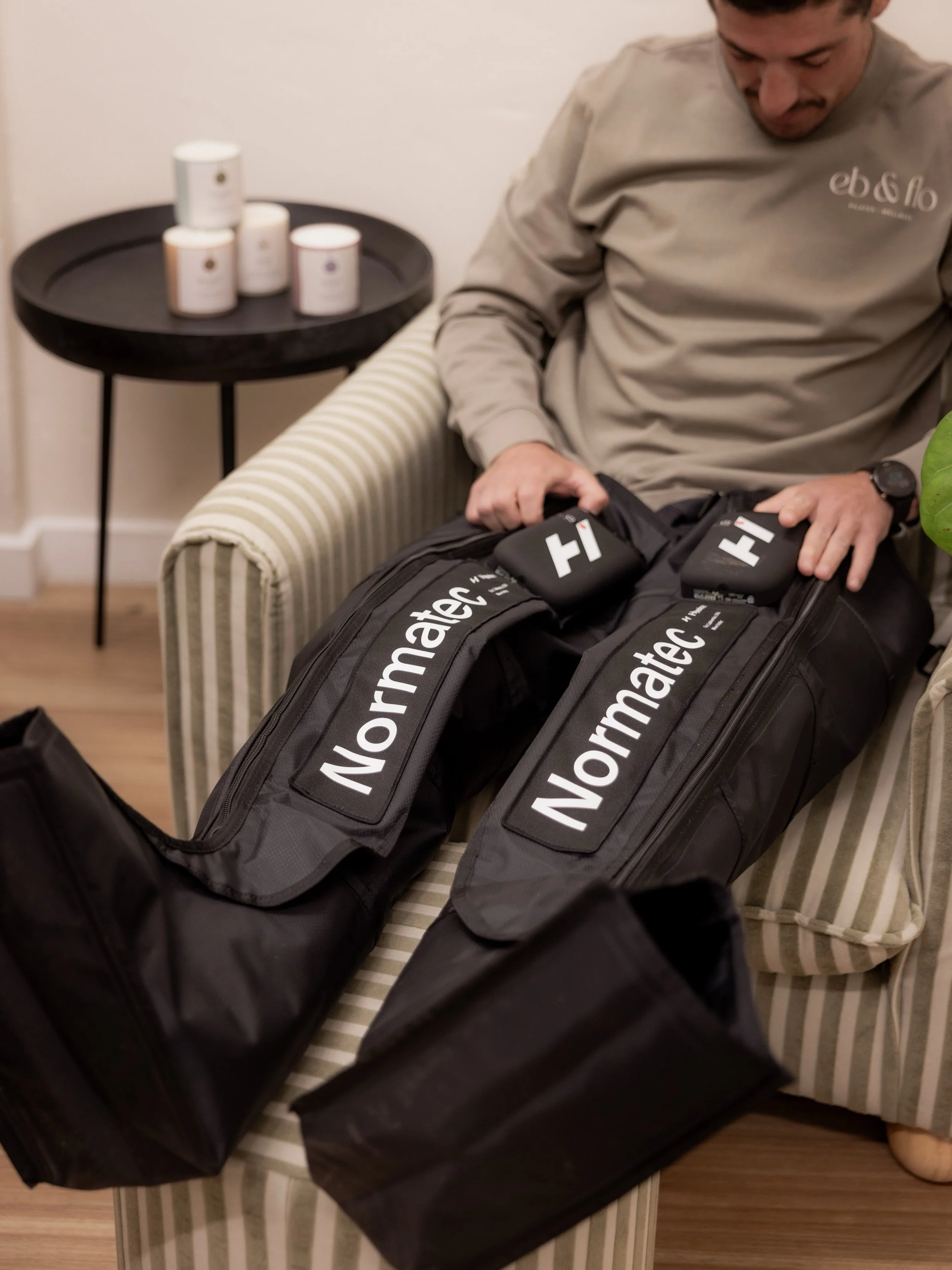 Recovery Boots ⏳🏋️&zwj;♀️

Our state-of-the-art recovery boots are made for athletes who need a second to reset and repair. 

We&rsquo;re all about enhancing our community&rsquo;s wellbeing, from mindful movement to proper recovery.

Book a session 