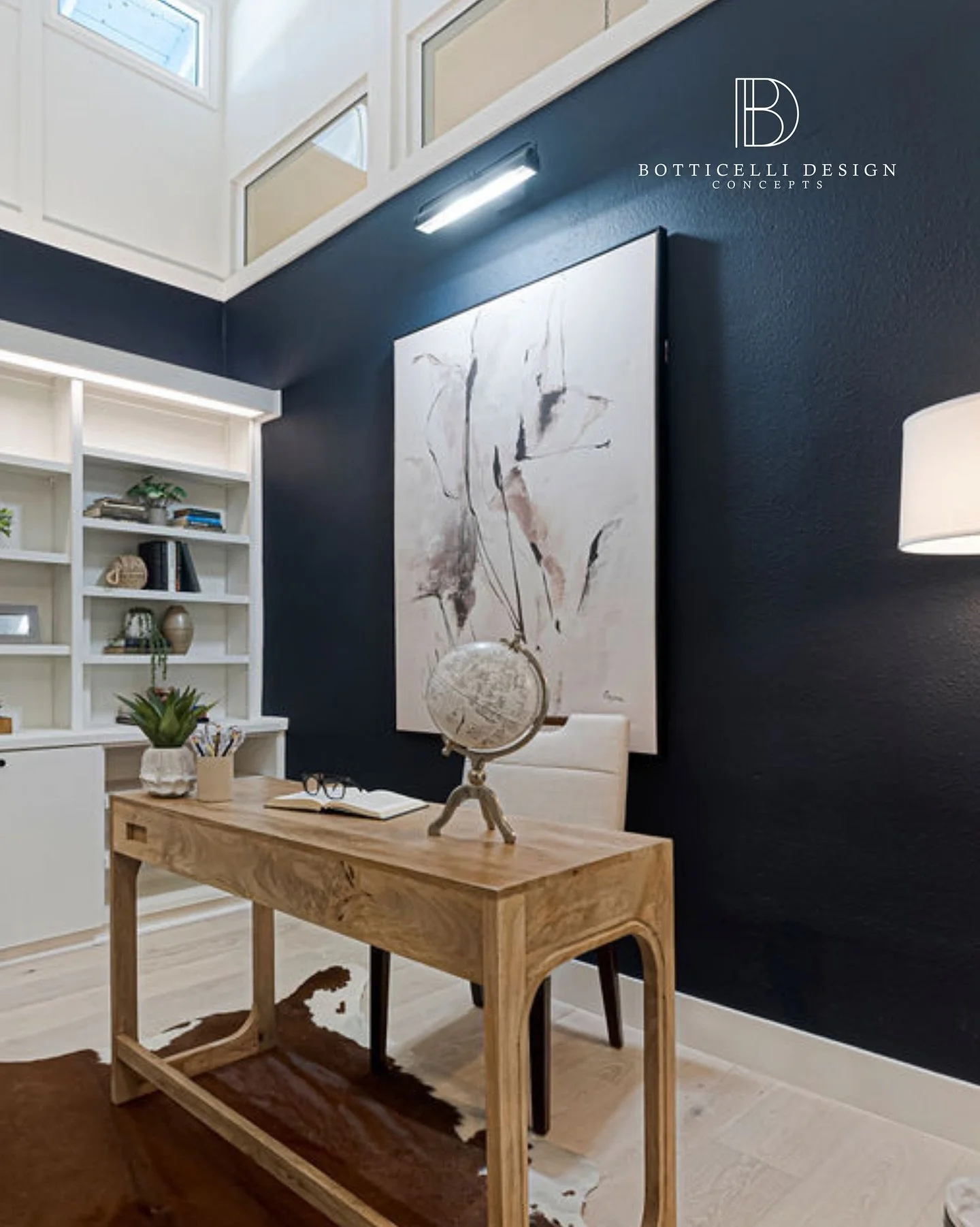 A little coastal refresh goes a long way. 🌊

This remodel brings together warm natural wood, playful patterned tile, and sculptural lighting to create a space that feels fresh, relaxed, and effortlessly elevated.

Proof that even a small space can p