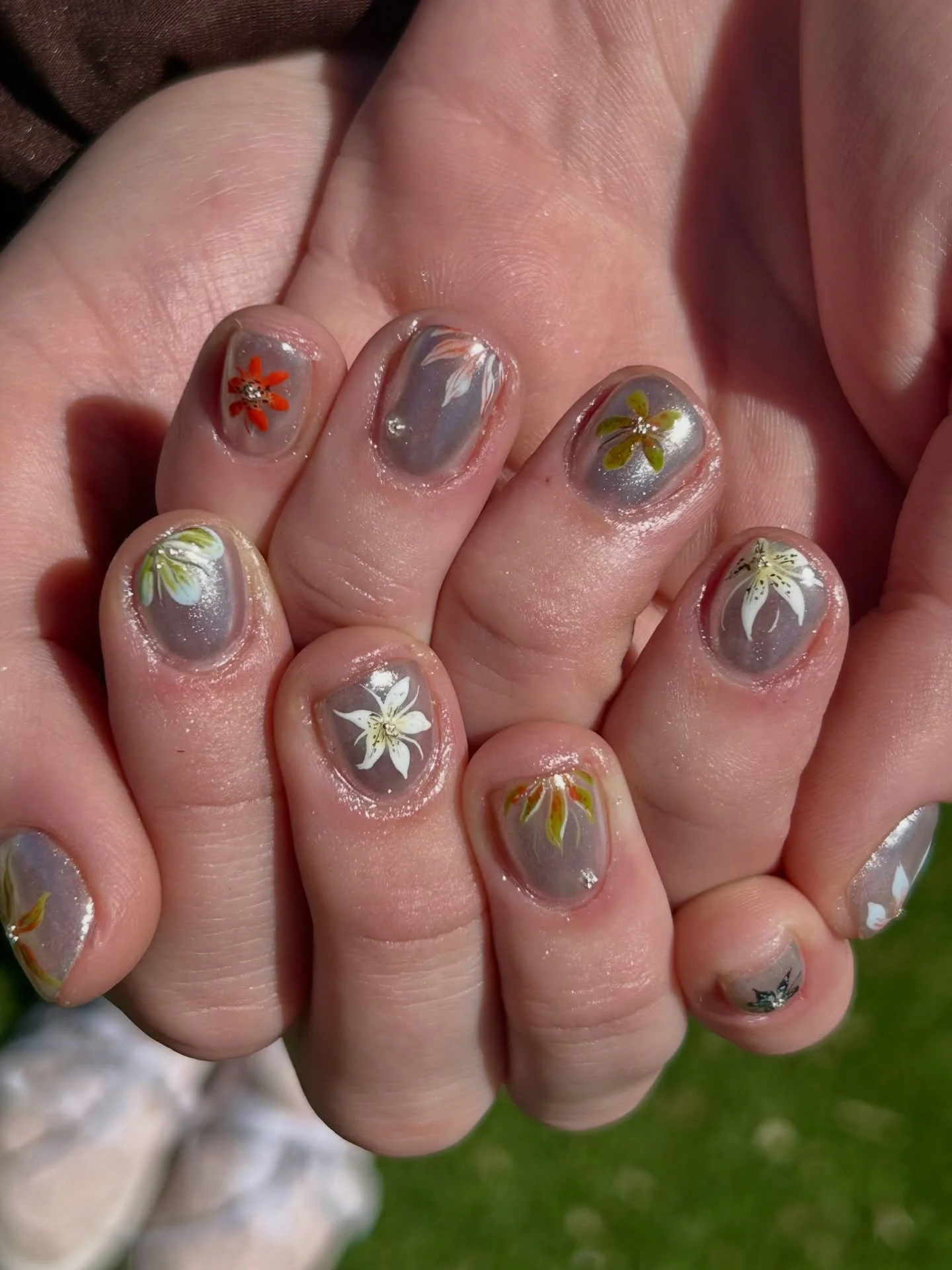 A funky floral moment!!! These turned out so fun 🤩 

#coolgirlnails #shortnailinspo #shortnails #utahnailtech #nailart