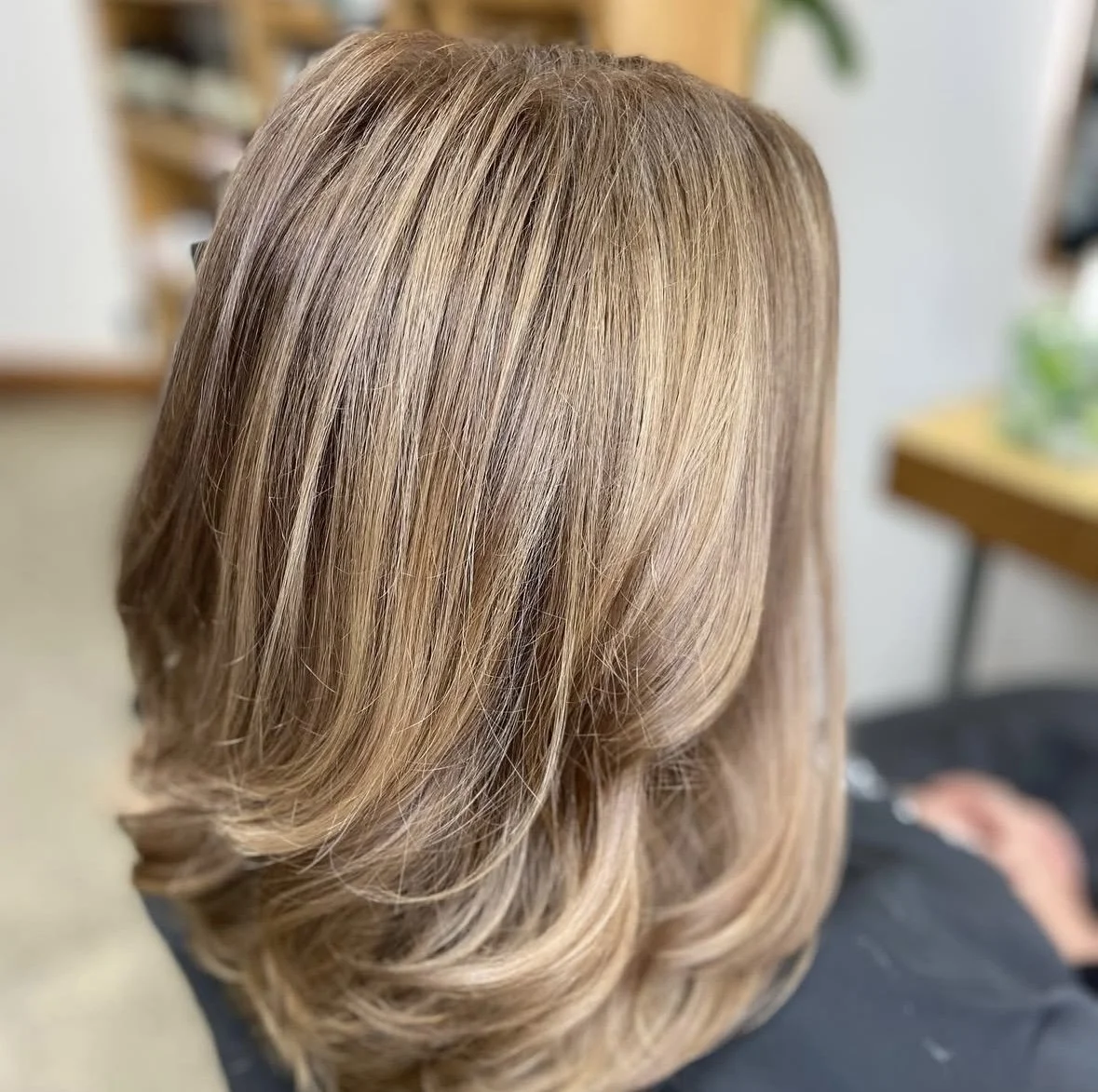 Highlights, blended colour, grey blending, multi tone colour, organic hair dye
