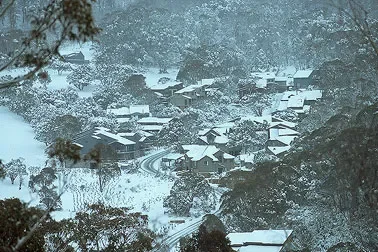 Guy de Maupassant: “A curtain of glistening snowflakes descended toward the earth…”