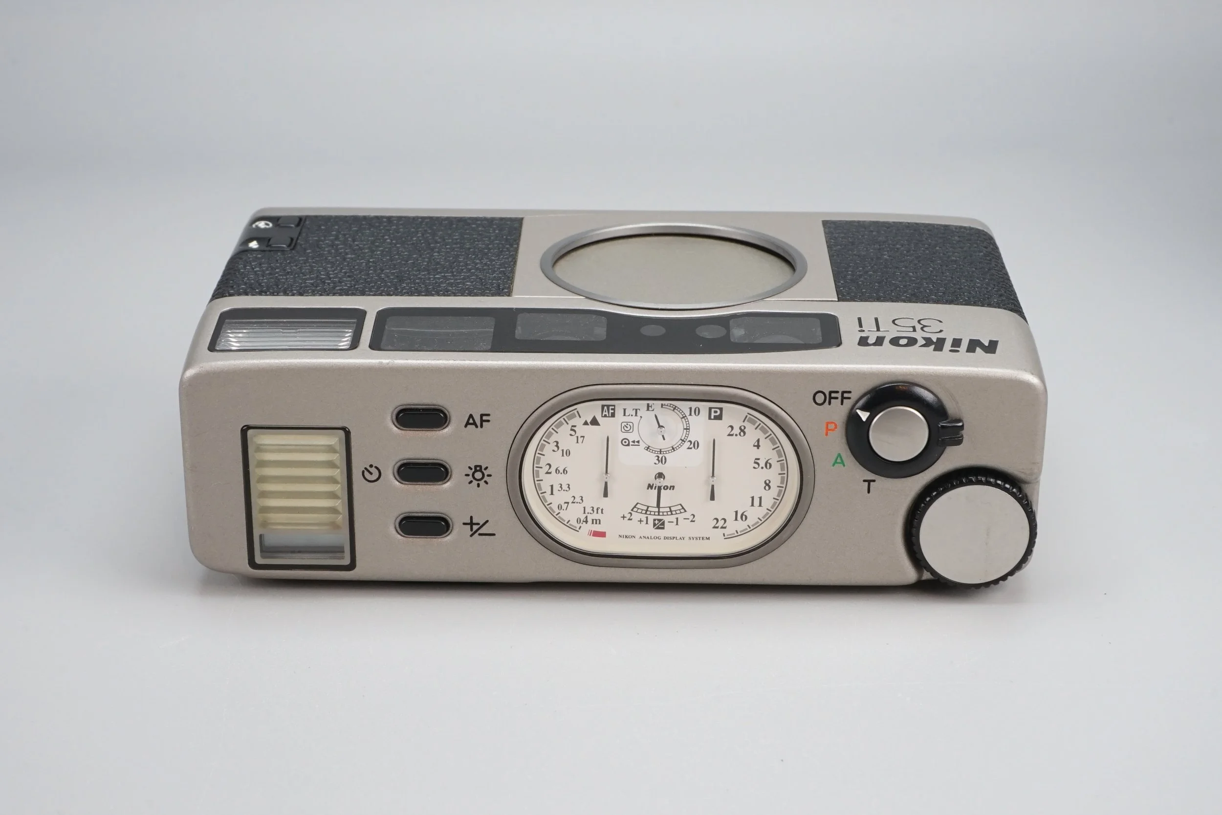 ニコン35ミリフイルムカメラ