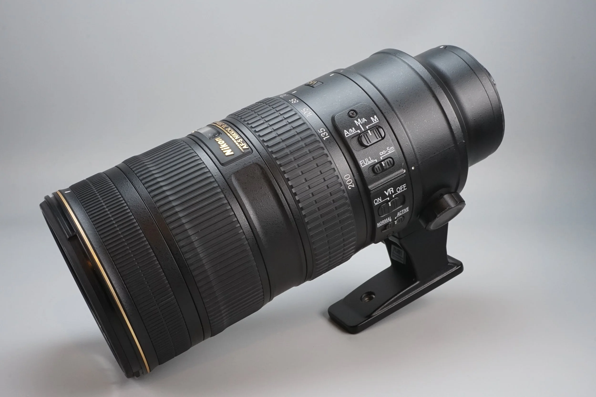 望遠レンズカメラ