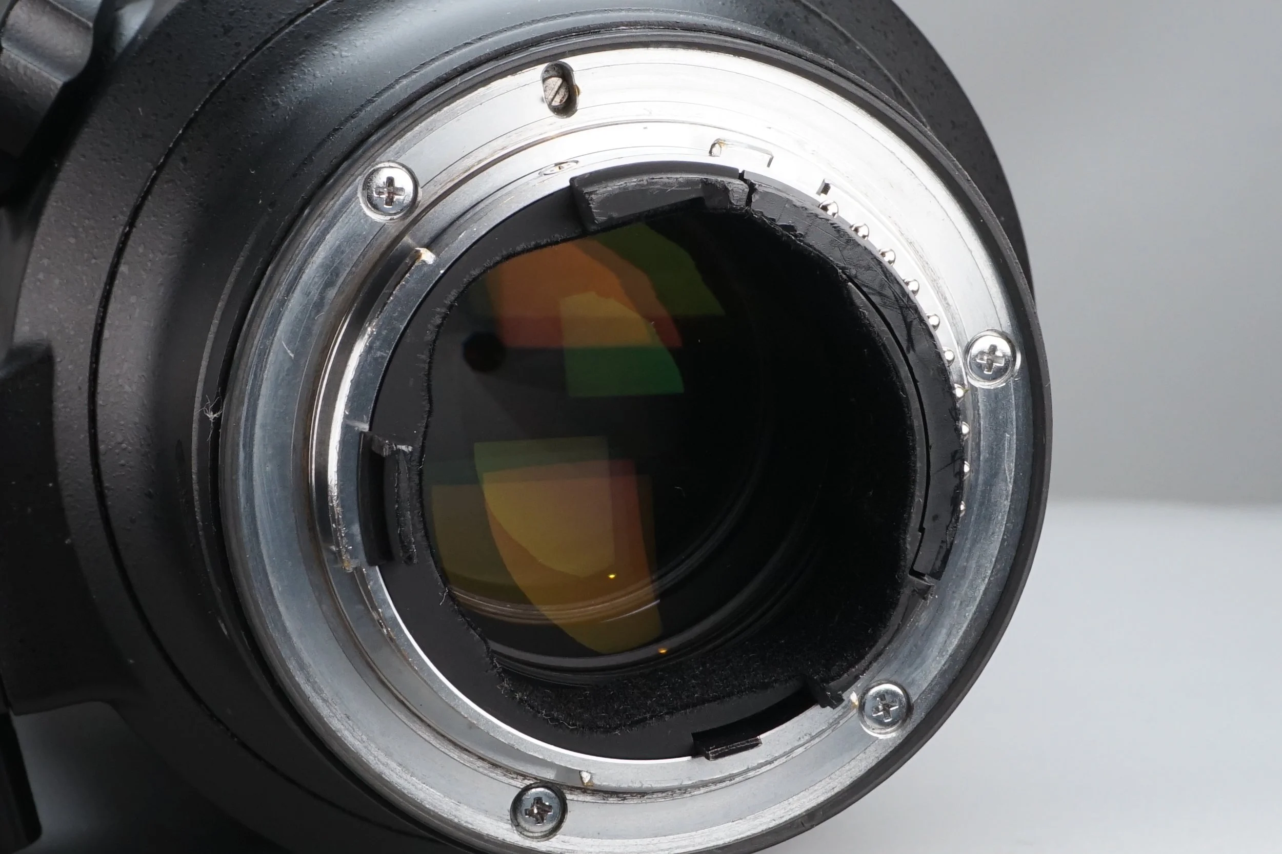 カメラのレンズ部分のアップ写真