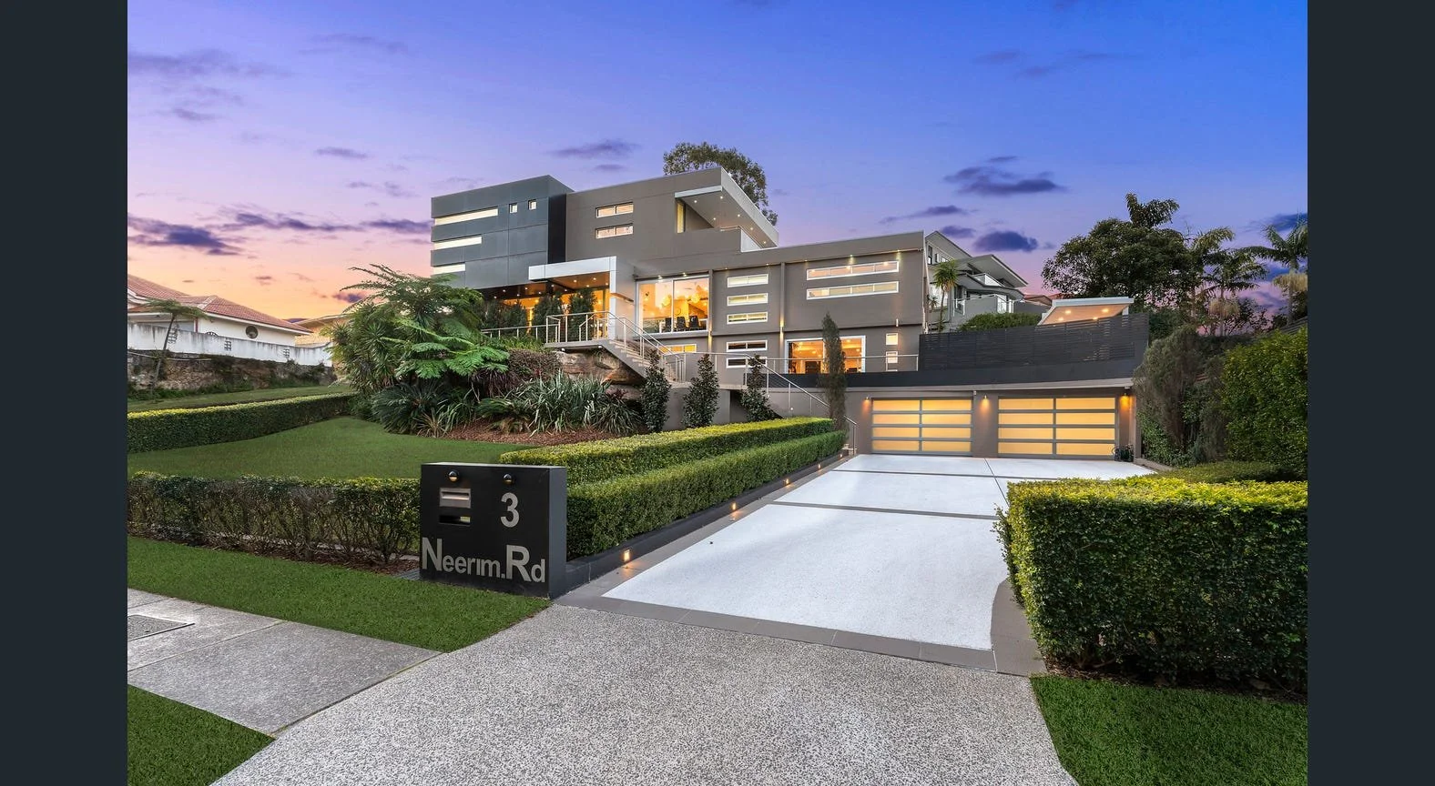 Contemporary home - Castle Cove