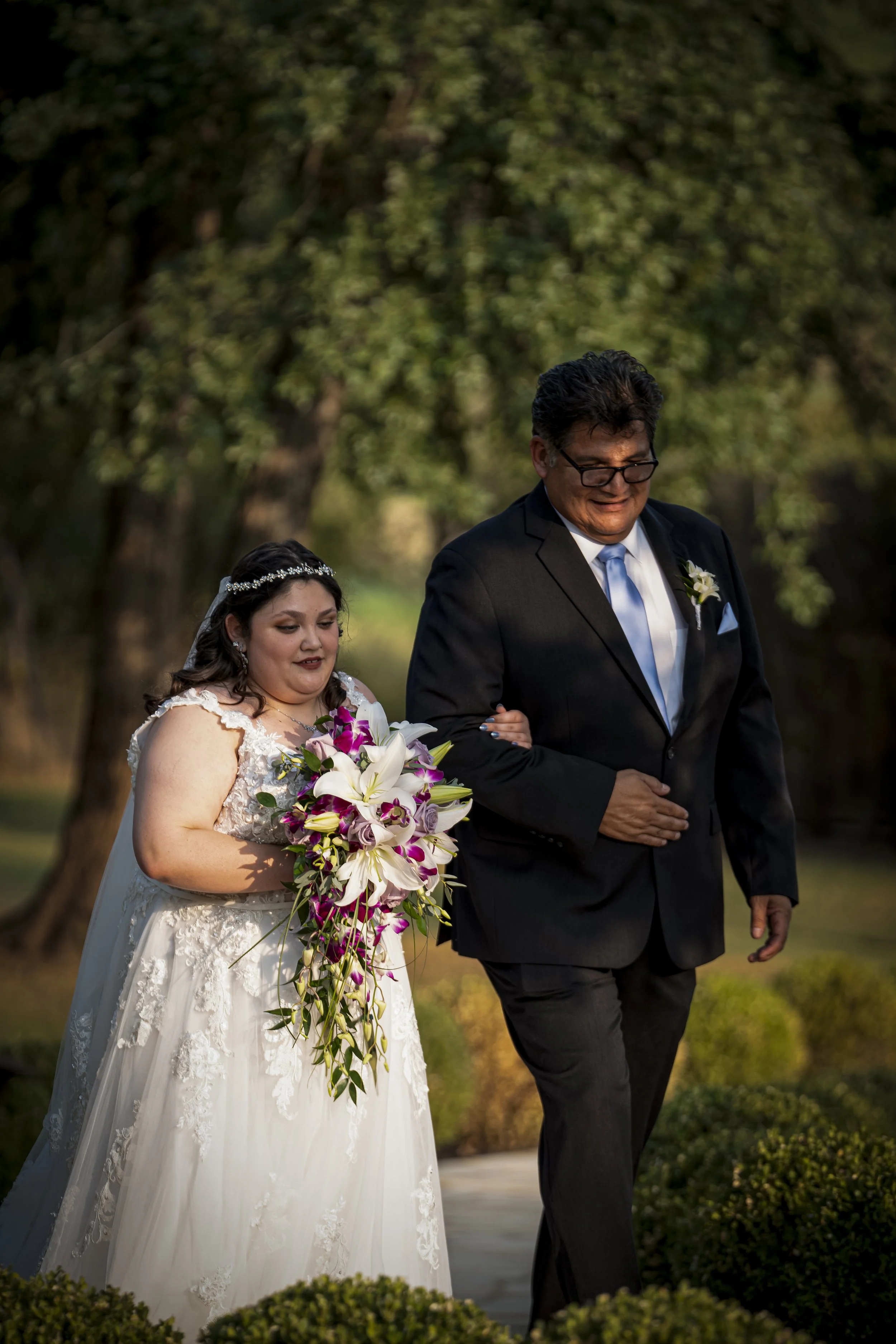 Isabel  her father 4.jpg
