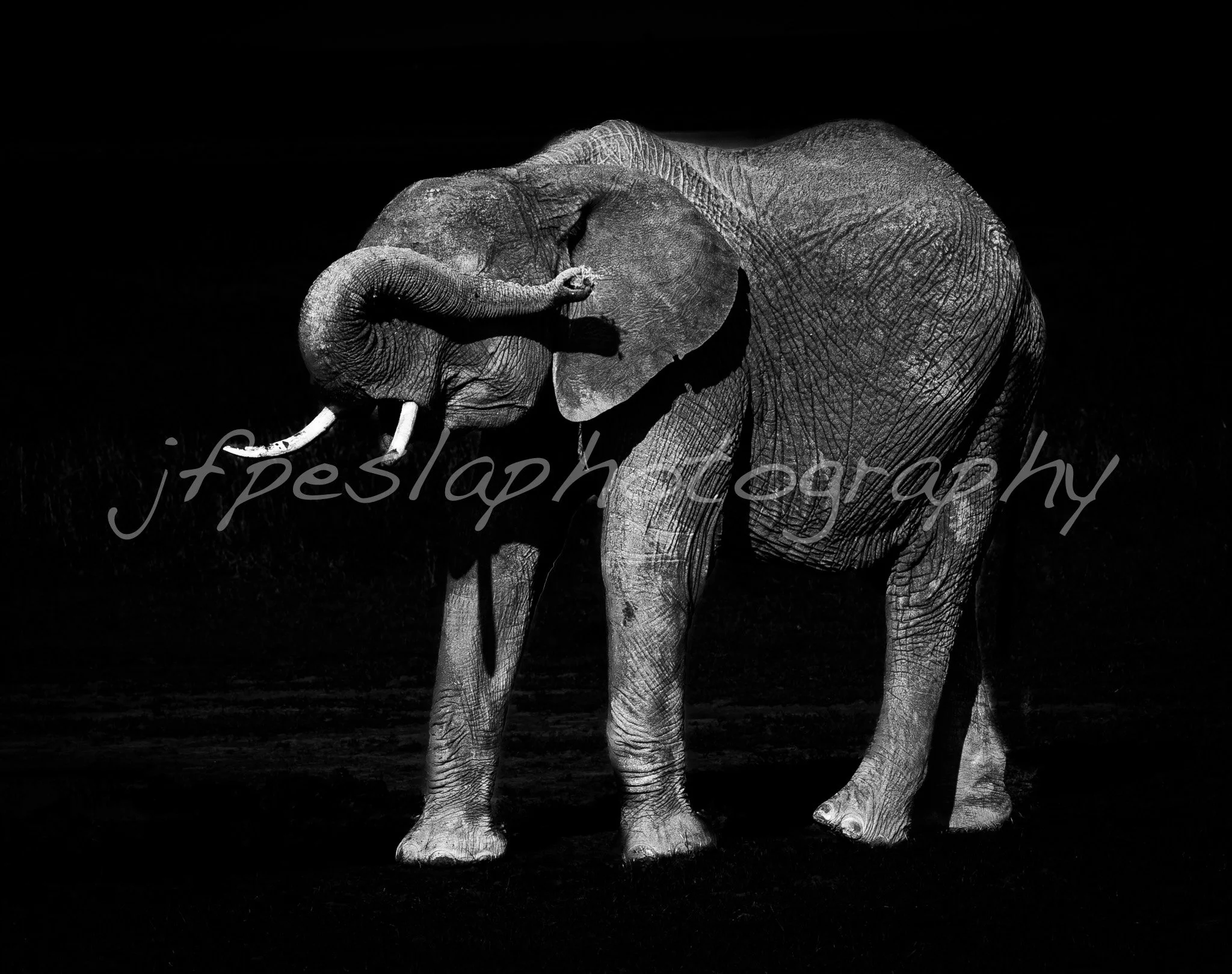 Vous qui passez sans me voir..