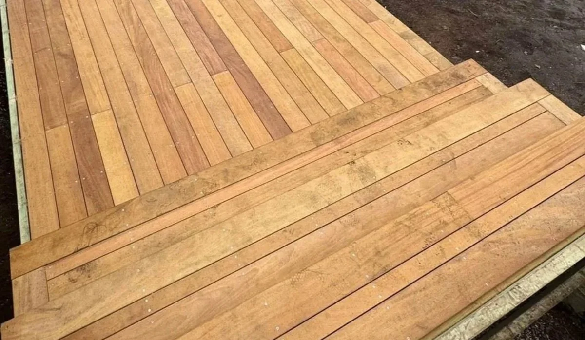 Close up of Garapa deck addition project completed by Norsewood Builders