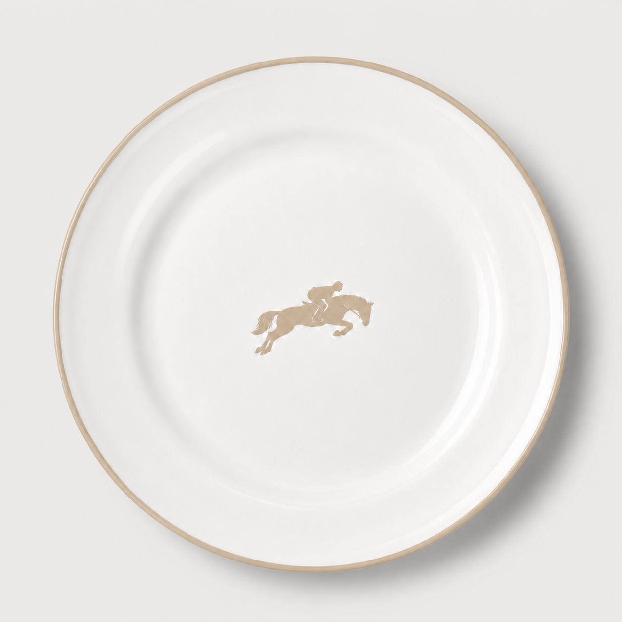 Assiette blanche avec un bœuf et un jockey au centre, motif de style minimaliste