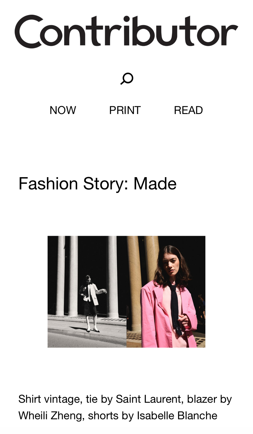 Pagina web di una rivista chiamata 'Contributo' con un testo sul tema della moda, mostra due foto di una donna in abbigliamento alla moda, una in bianco e nero e l'altra a colori, con descrizione di abiti vintage, blazer, e shorts.