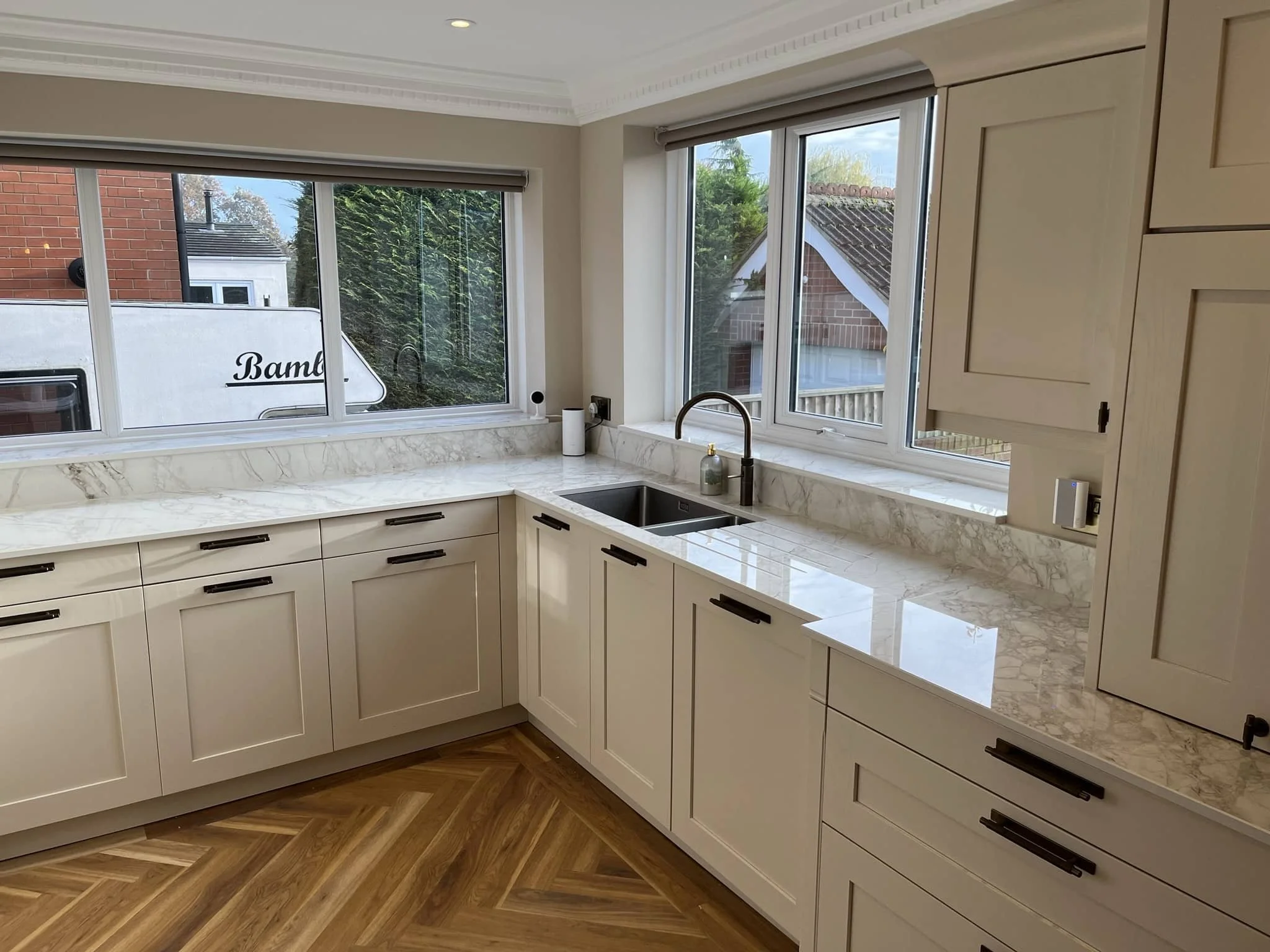 White Shaker Kitchen, Robinson, Cleethorpes-IMG_0058 2.jpeg