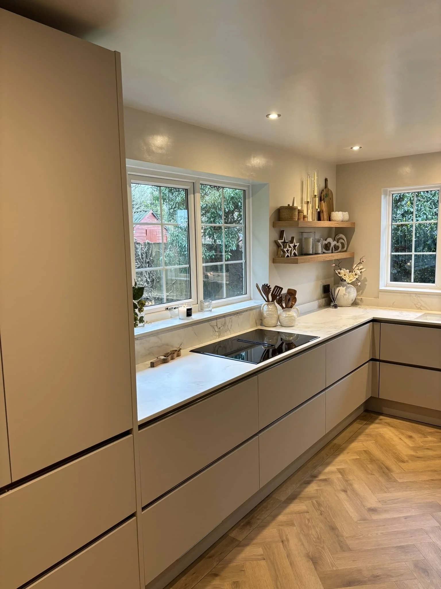 Cashmere and Oak Kitchen in Caistor