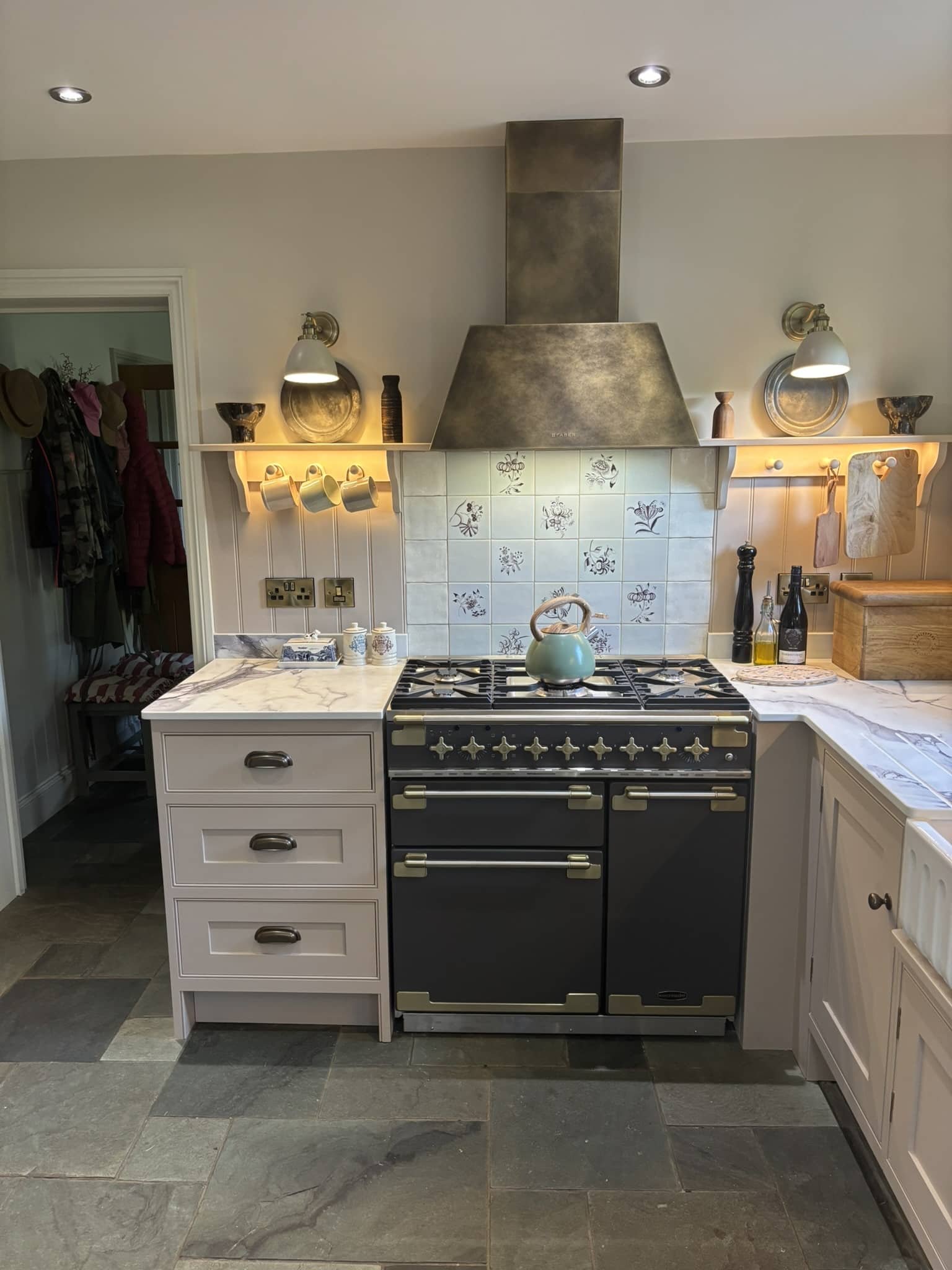 Handmade farmhouse : very traditional kitchen with modern hints, Louth -IMG_1264 2.jpeg