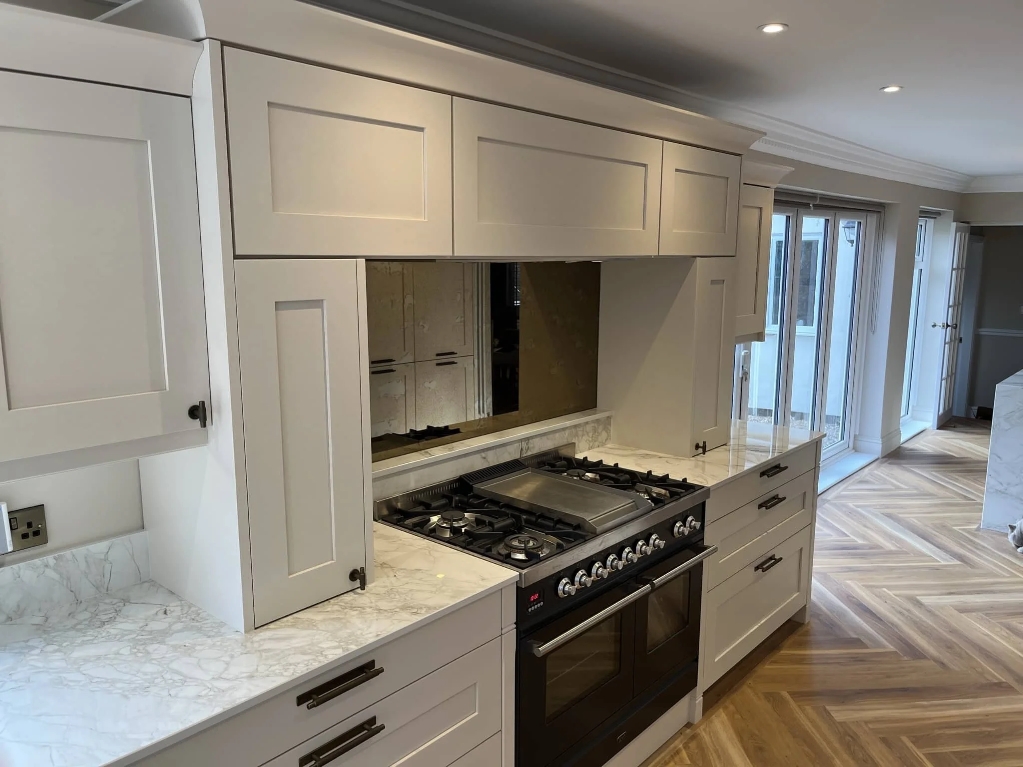 White Shaker Kitchen, Robinson, Cleethorpes-IMG_0062 2.jpeg