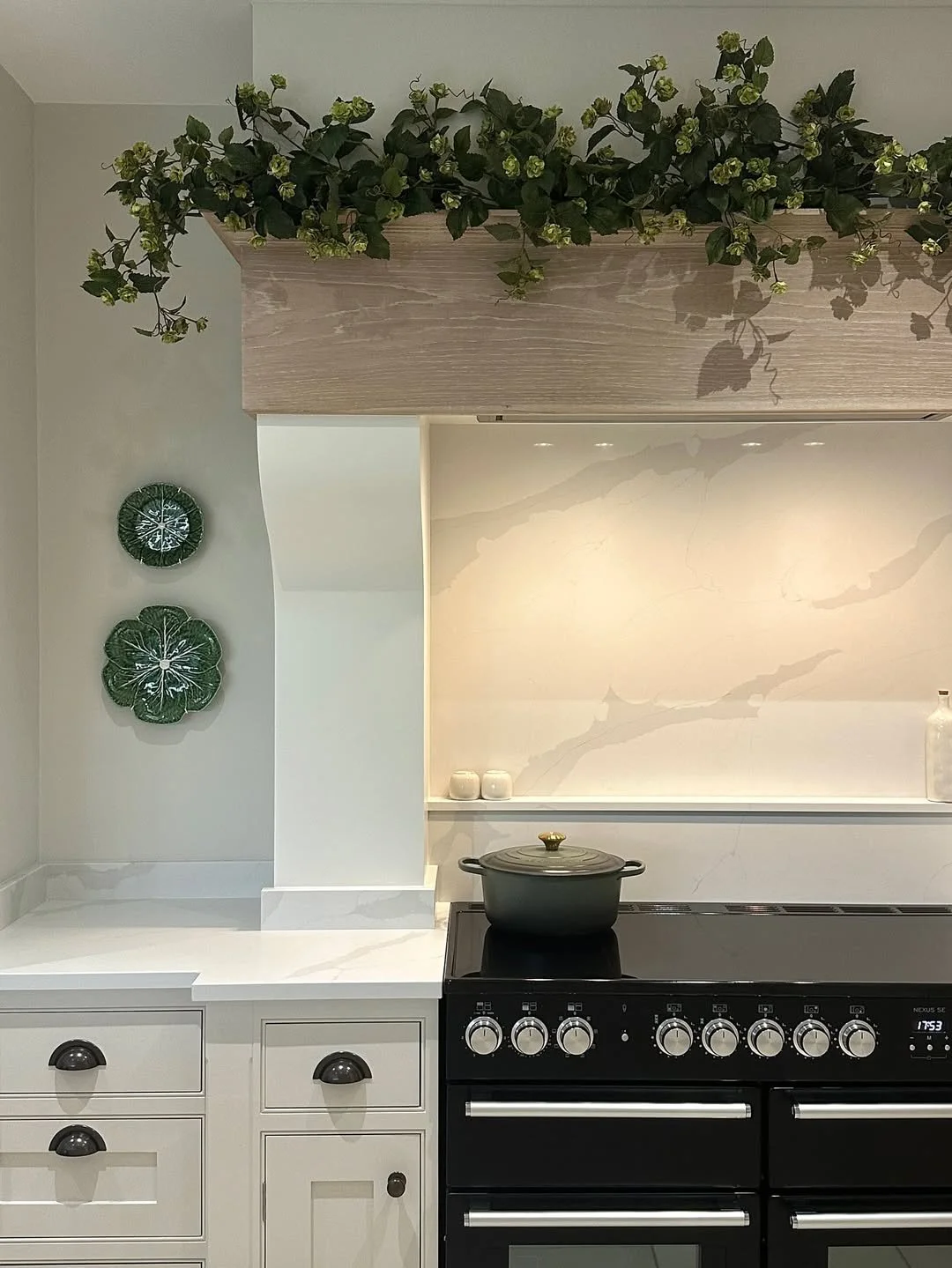 Handmade In-Frame Shaker Kitchen-3716922015421857353.jpg