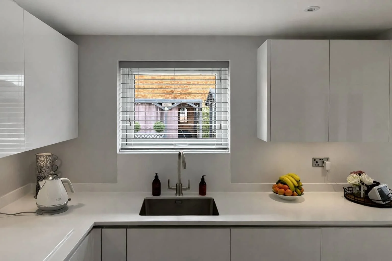 Contemporary White Gloss, Grimsby-Image Mar 19, 2026, 12_52_04 PM.jpeg