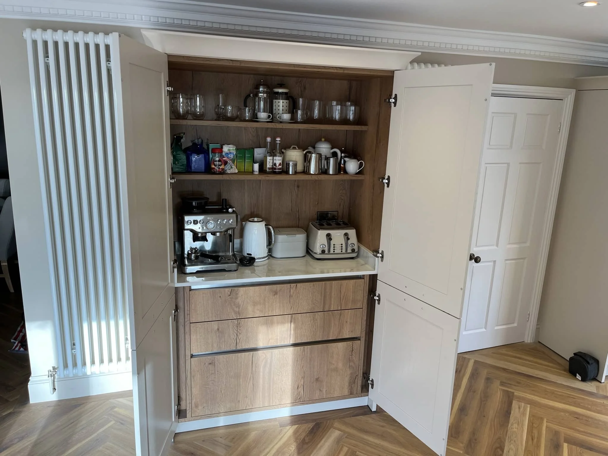 White Shaker Kitchen, Robinson, Cleethorpes-IMG_0056 2.jpeg