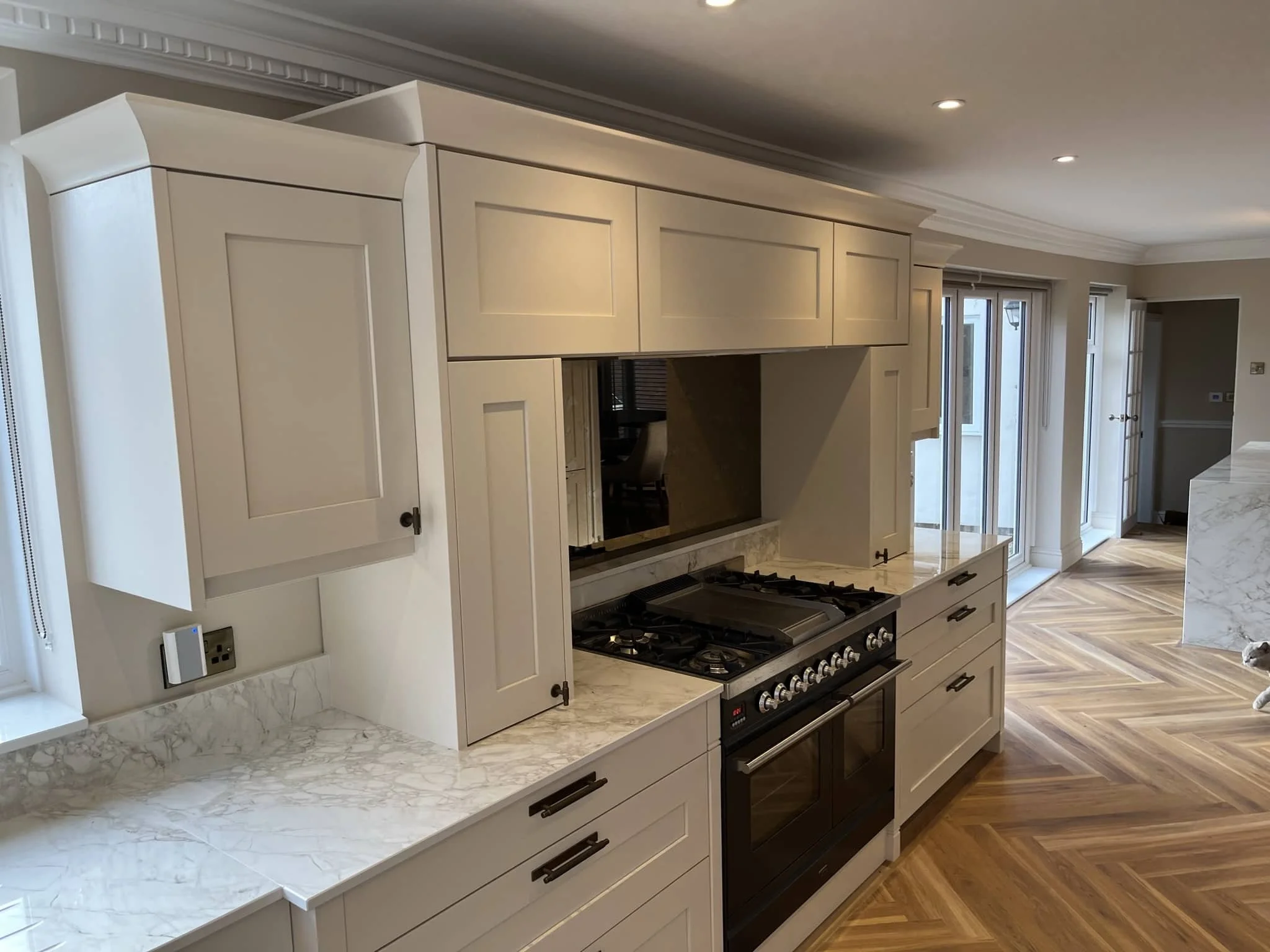 White Shaker Kitchen, Robinson, Cleethorpes-IMG_0061 2.jpeg