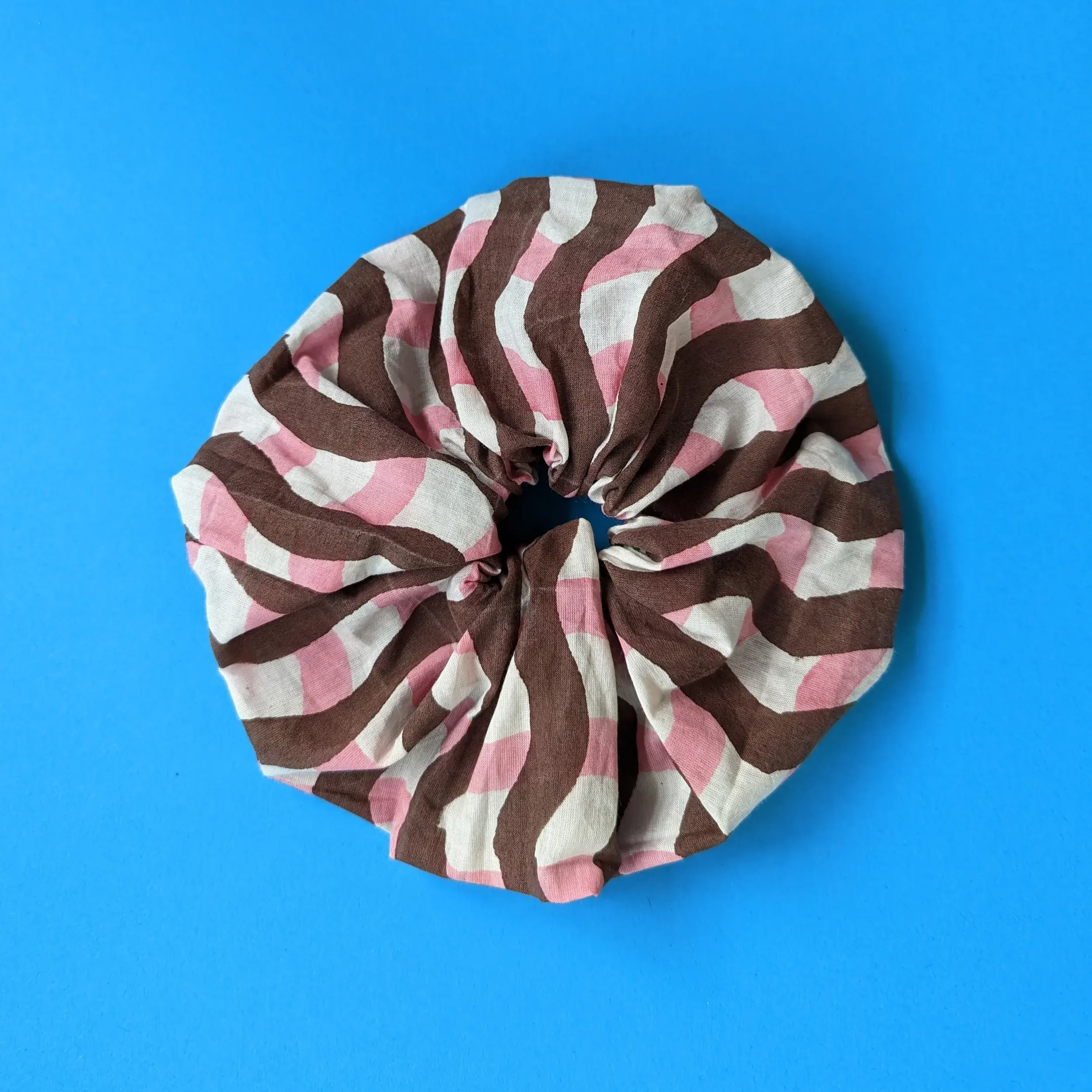giant scrunchie