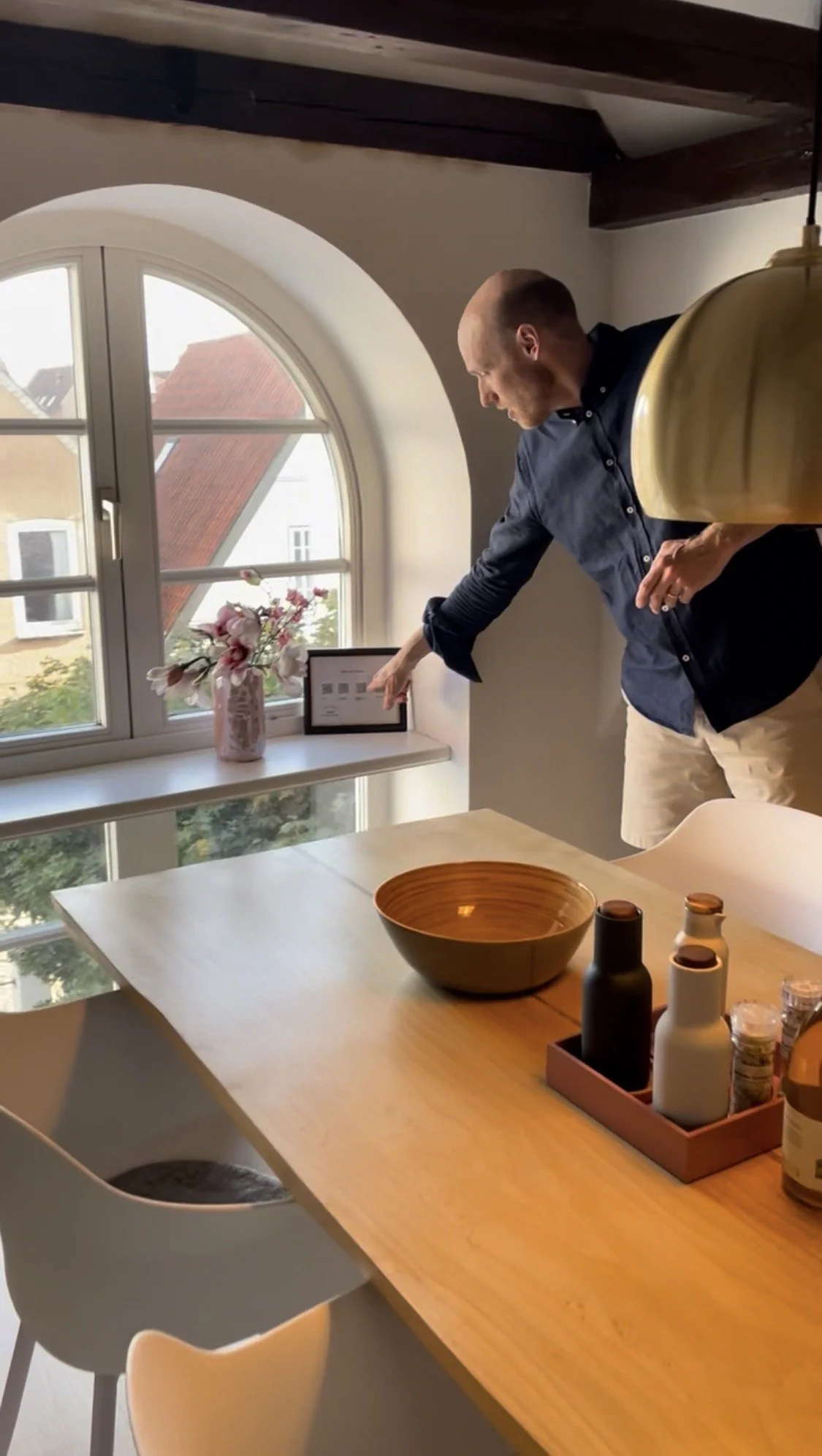 Axel Hansen beim Beratungsgespräch – Performance-Reset für Ferienimmobilien