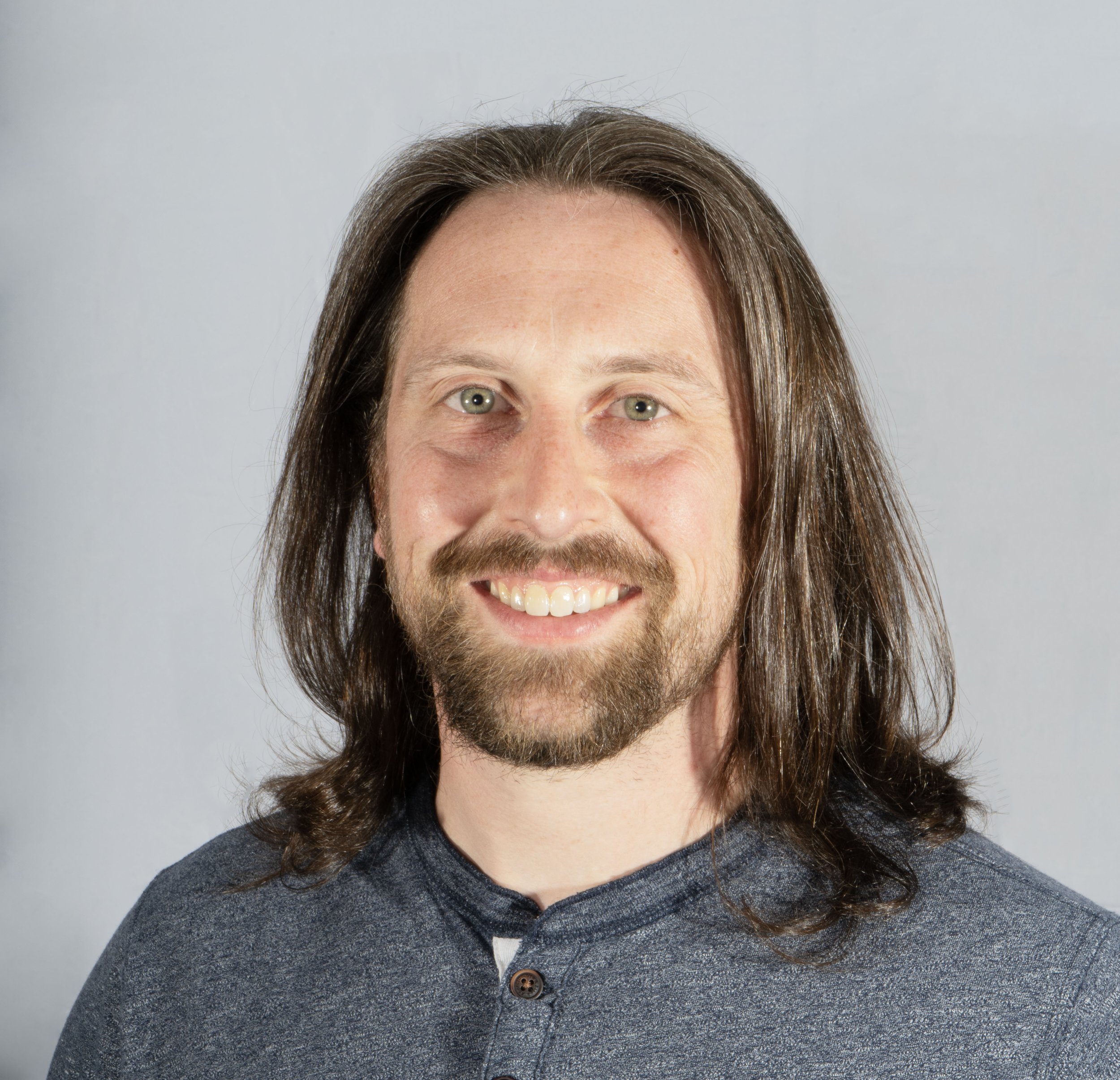 headshot 2.jpg