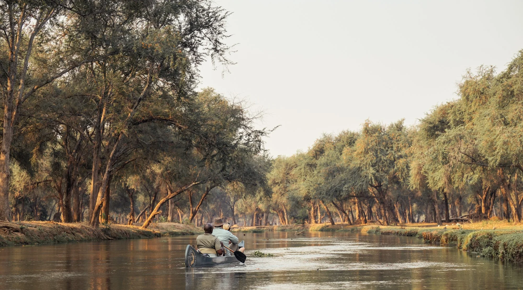 canoe-safari-lower-zambezi-zambia.jpg