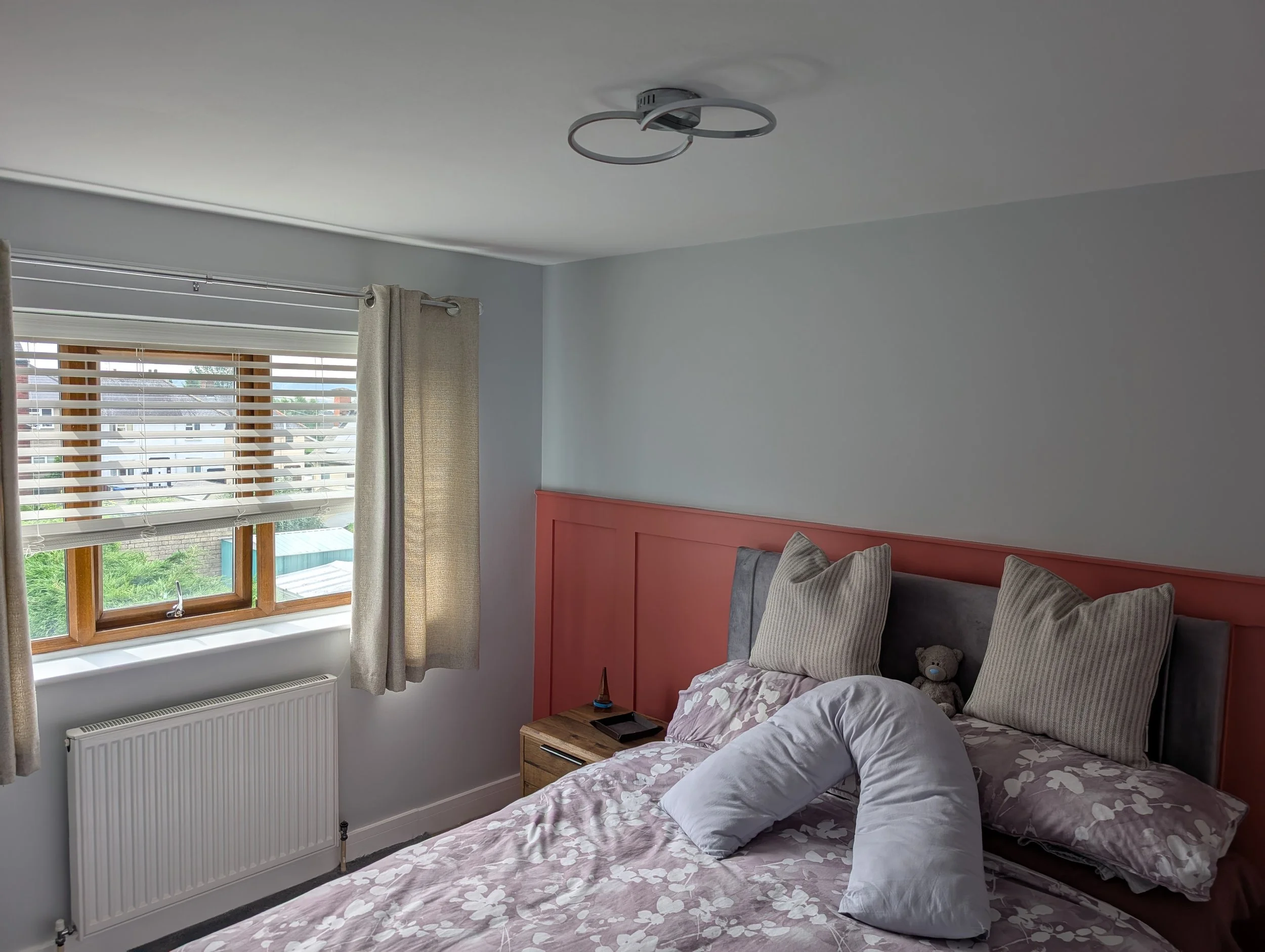 dulux-heritage-turledove-grey-bedroom-interior-painting-chesterfield