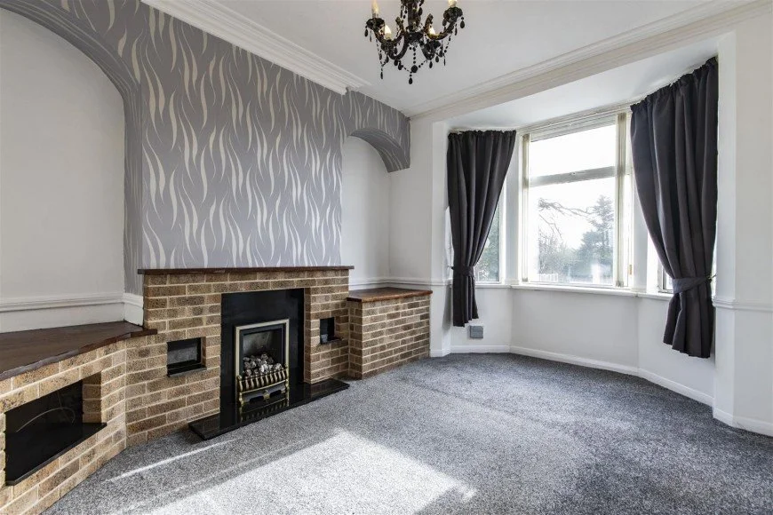 feature-wallpaper-full-house-redecoration-chesterfield