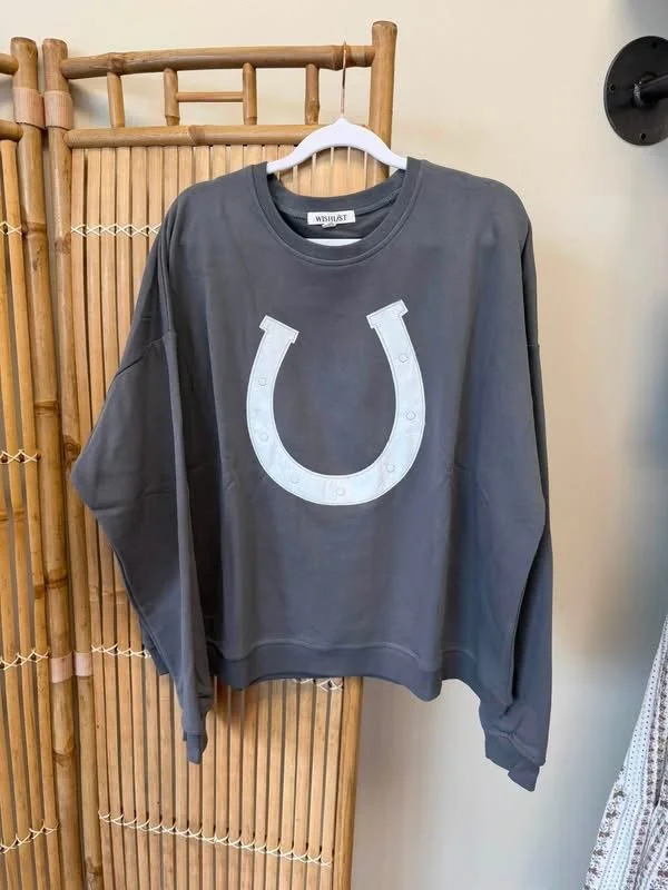 Boot Luck Top