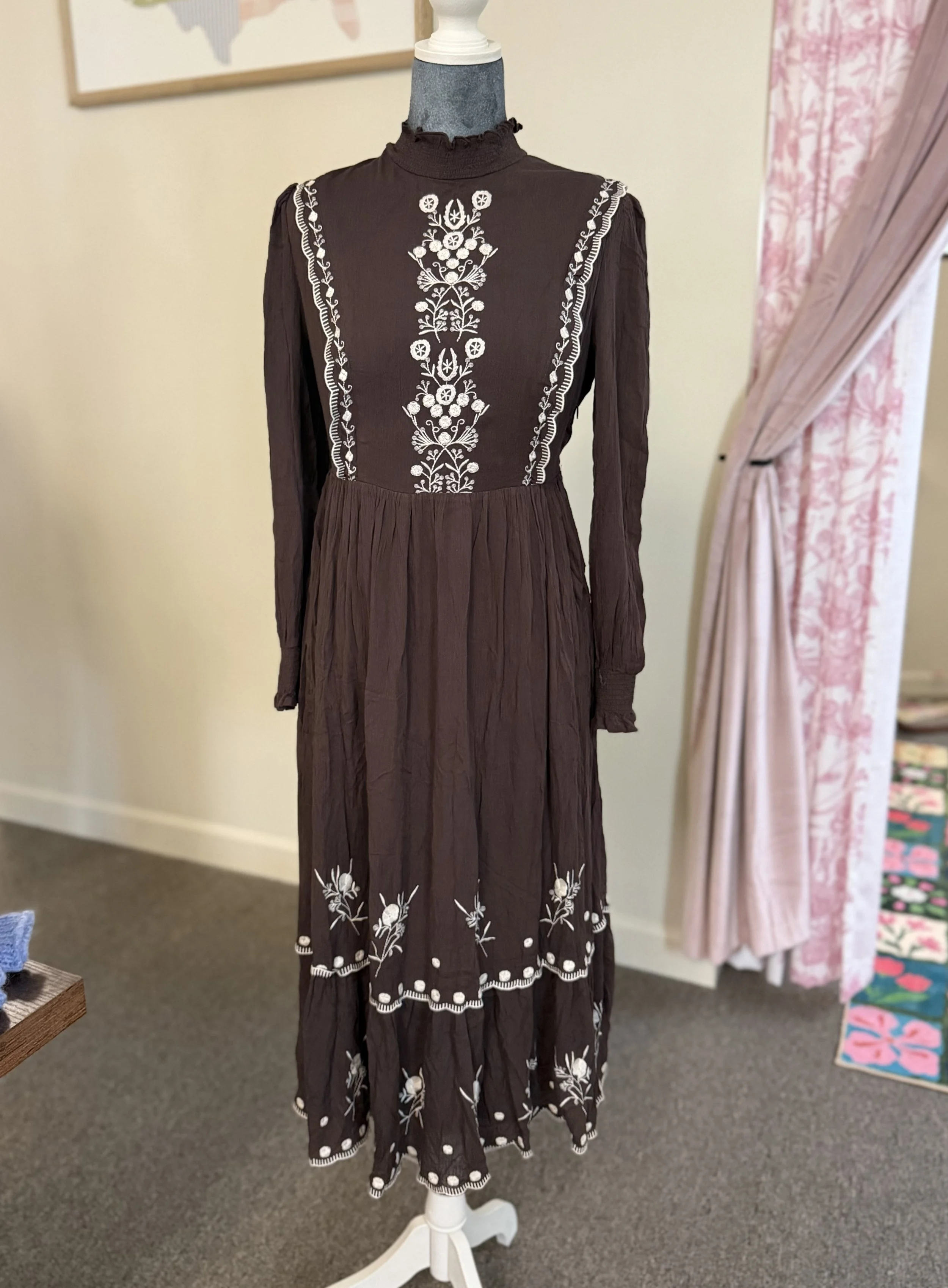 Vintage Floral Embroidered Midi Dress