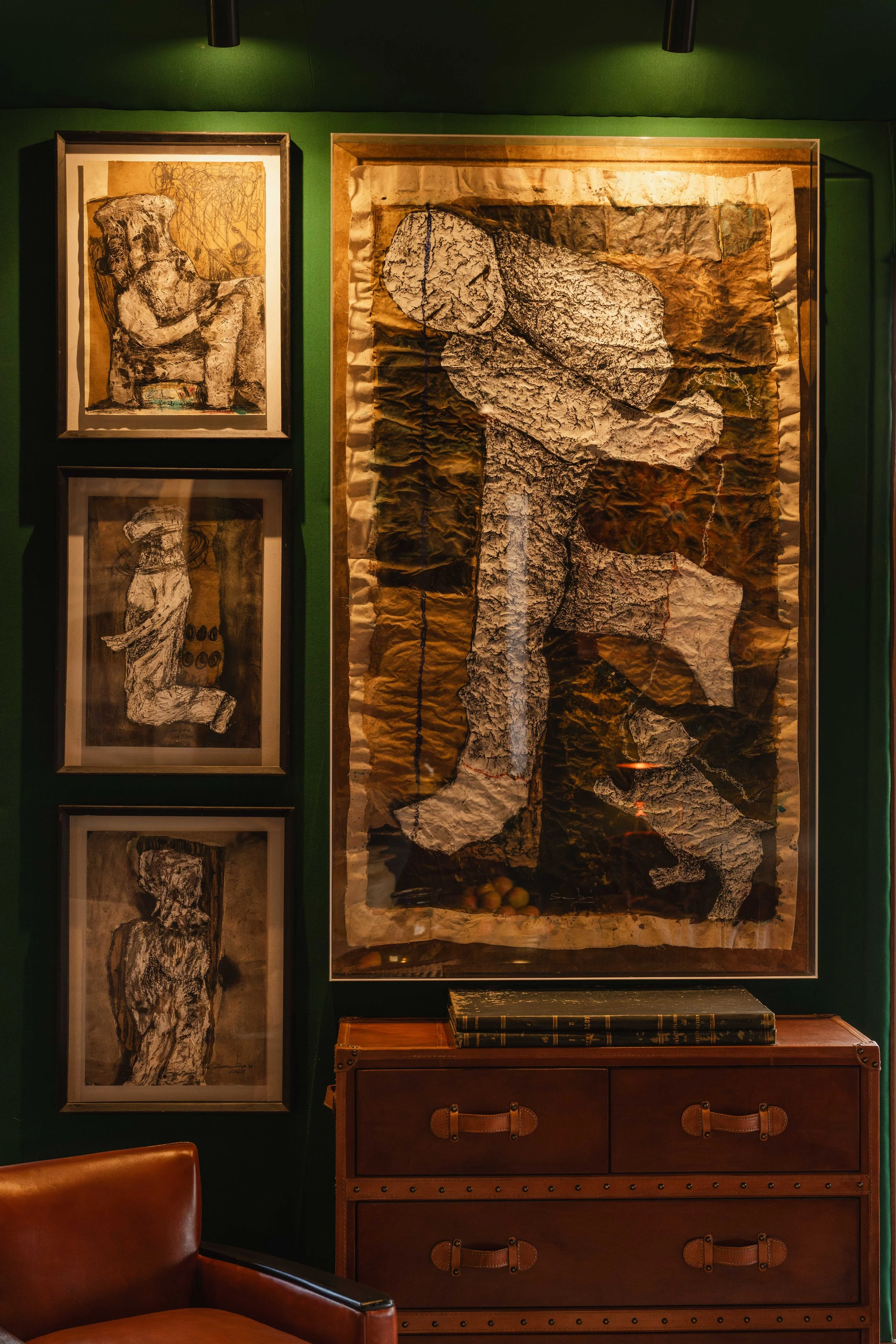 Art and leather at the camp JNANE KARWAN.jpg