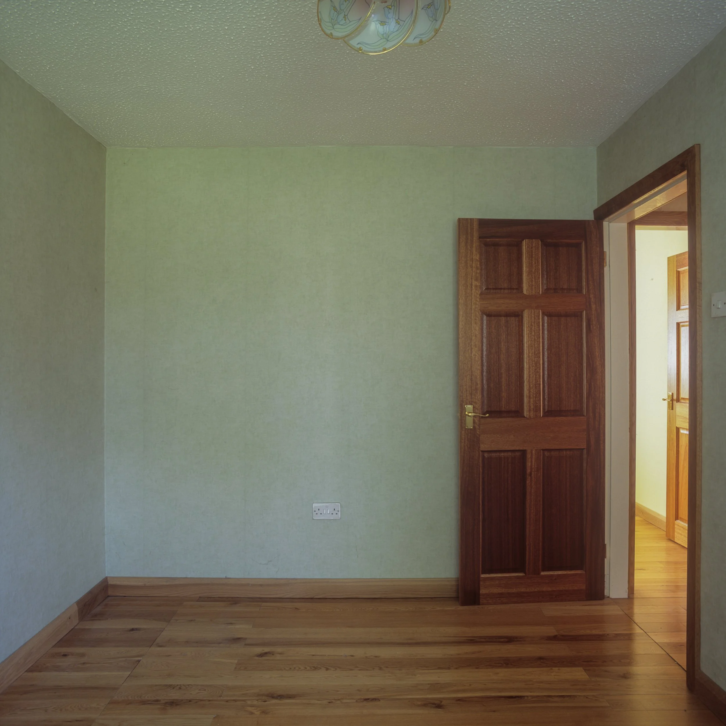 Home_08.jpg