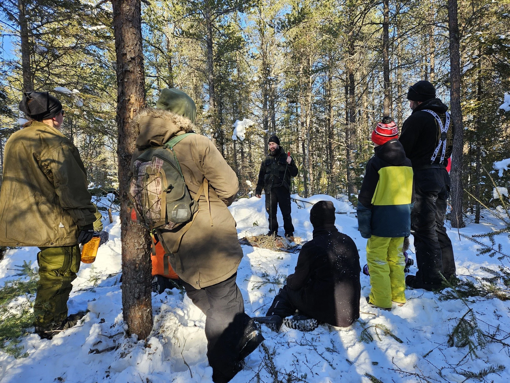 cours de survie en forêt au québec - black wolf survival