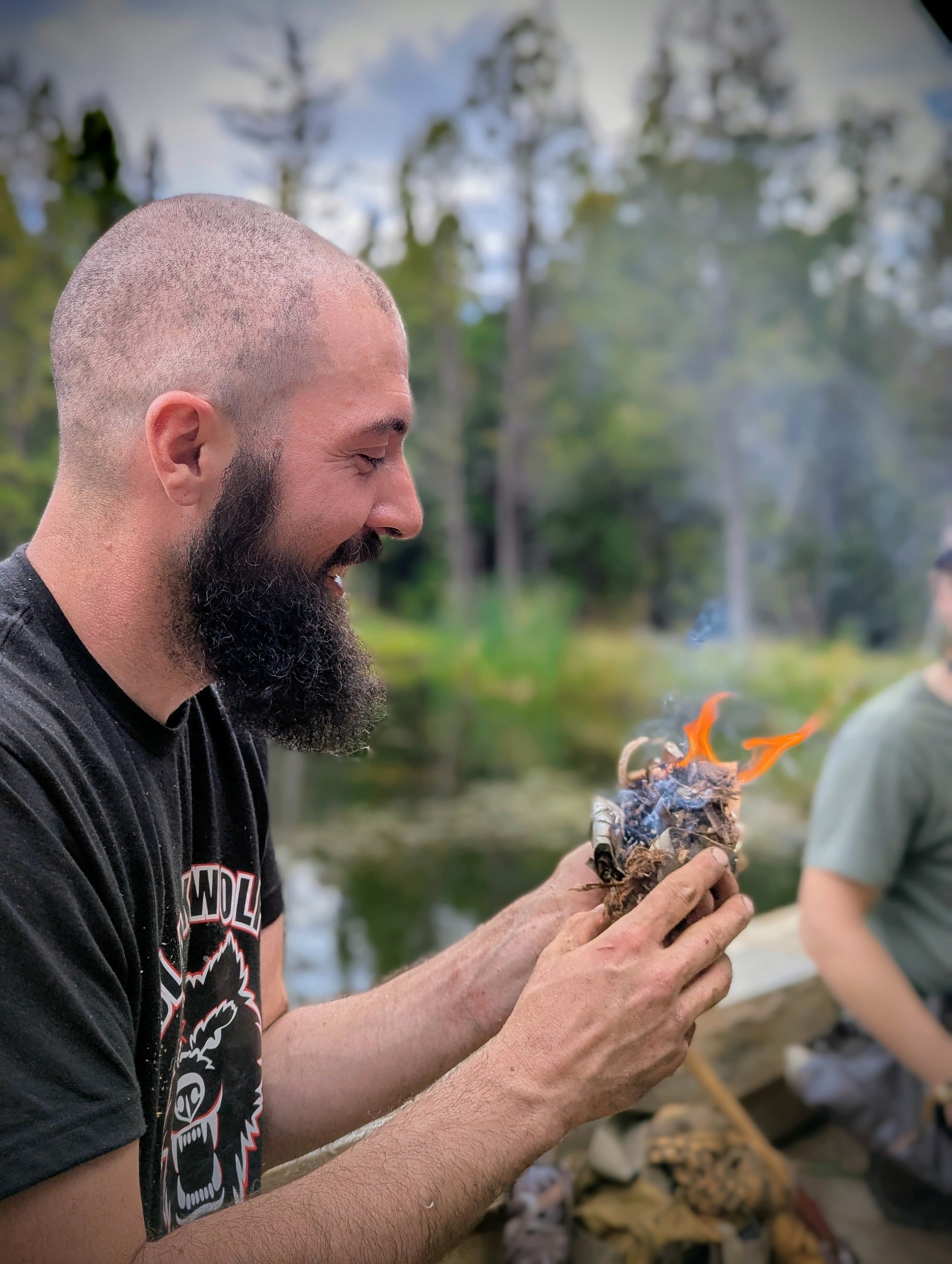 bushcraft québec feu par friction forêt boréale black wolf survival