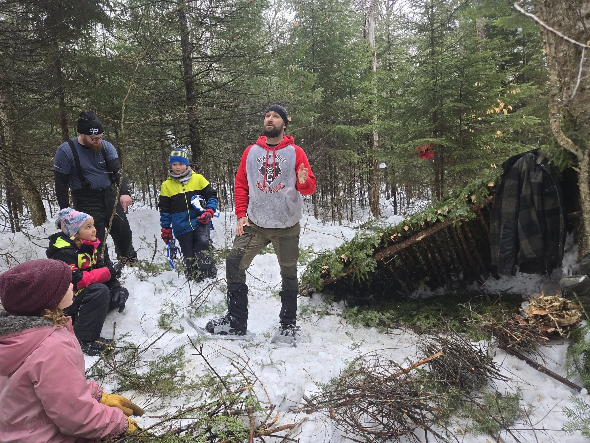 stage de survie en nature construction abri québec