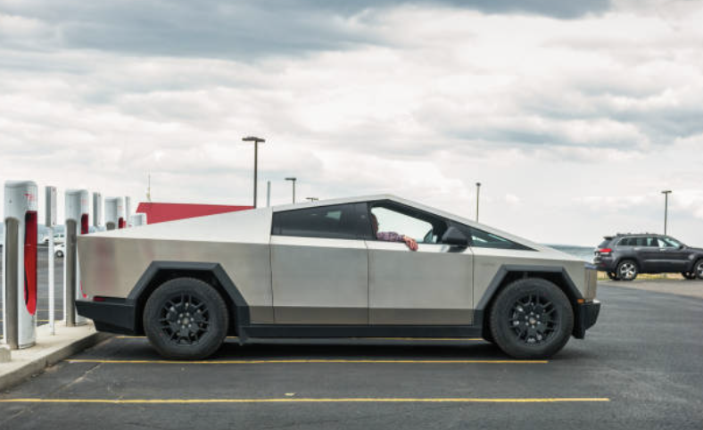 Tesla (TSLA)